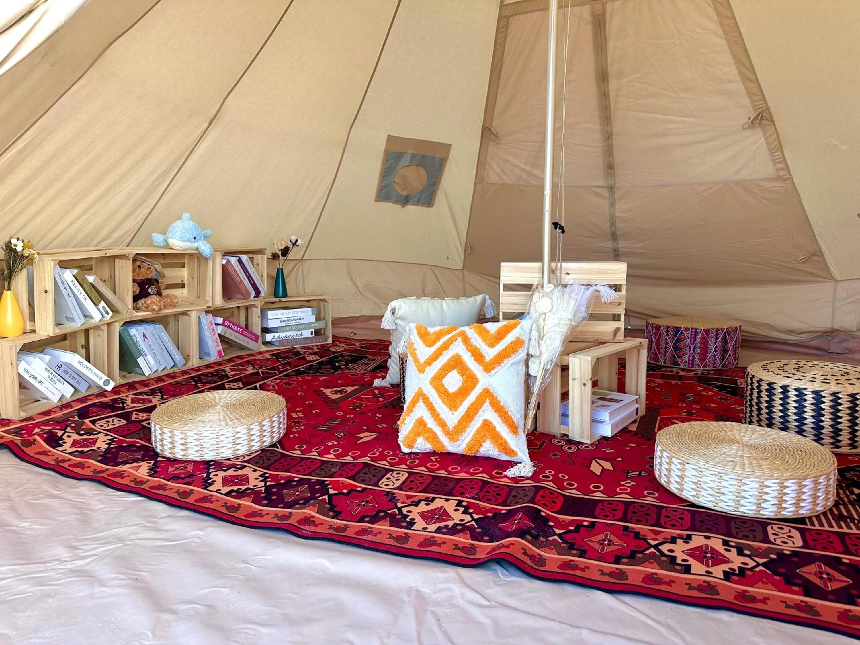 Seating area, Bed in Galaxy Sunrise Sea View