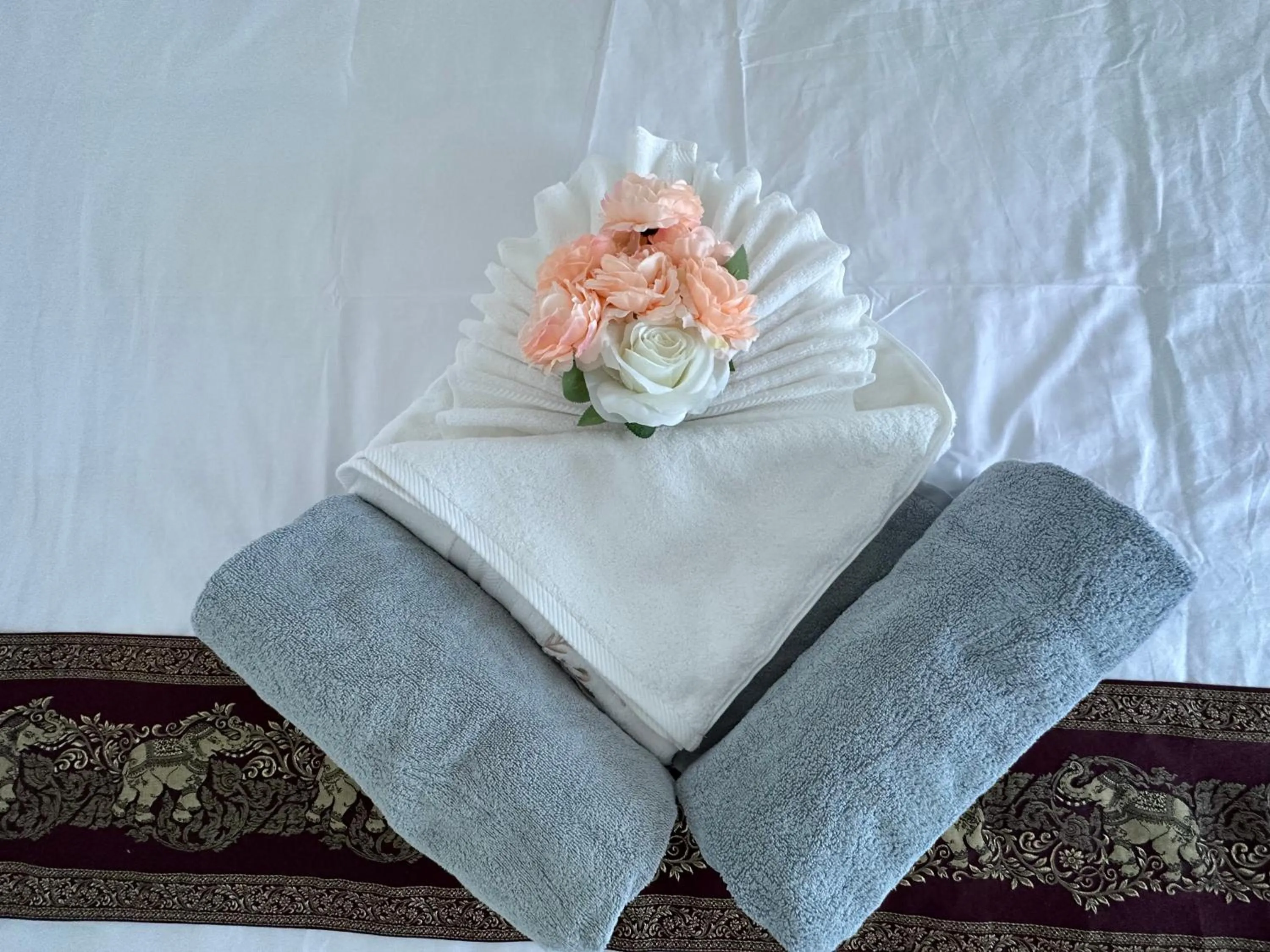 Decorative detail in Galaxy Sunrise Sea View