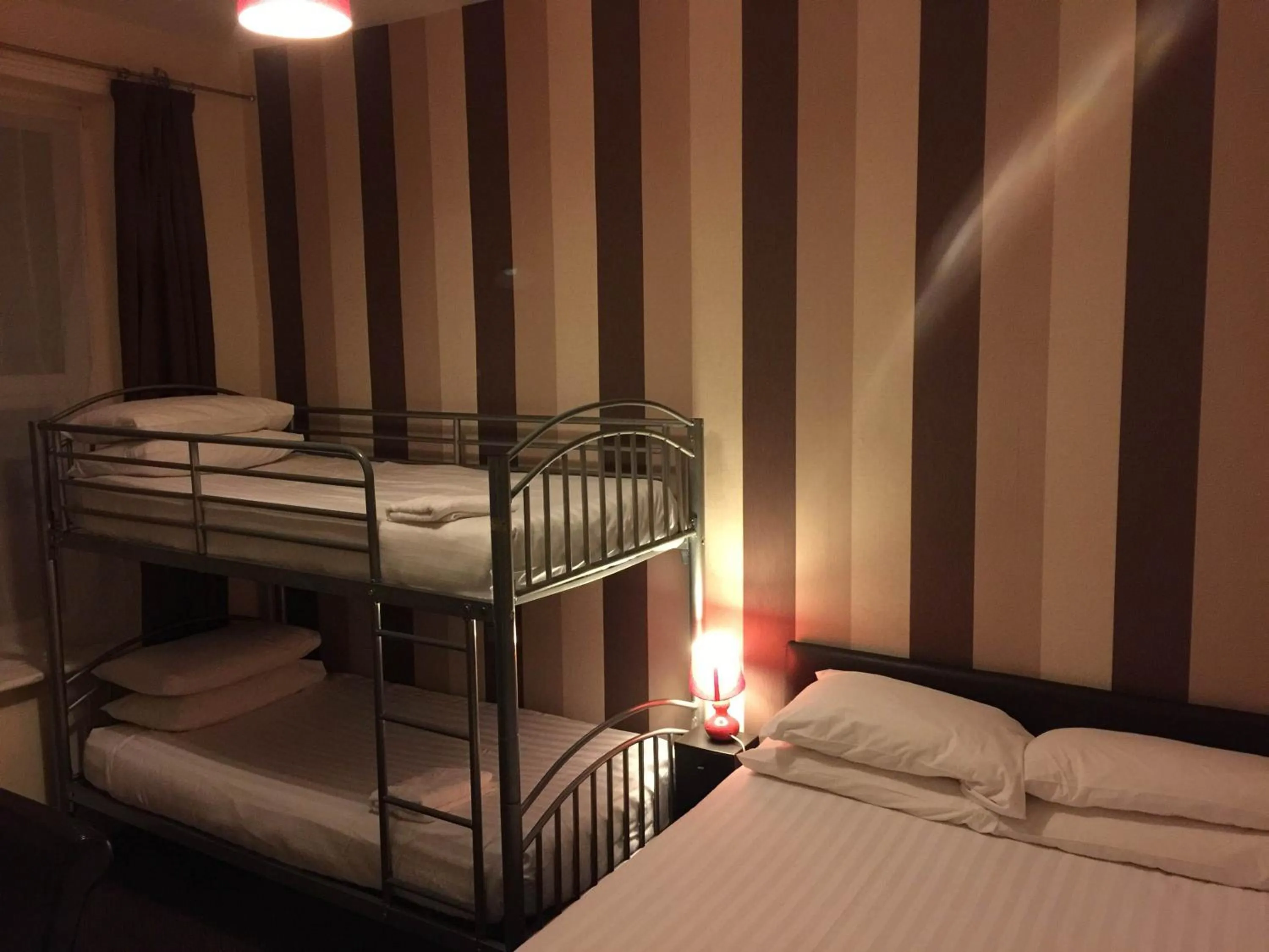 bunk bed, Bed in Boomerang Blackpool