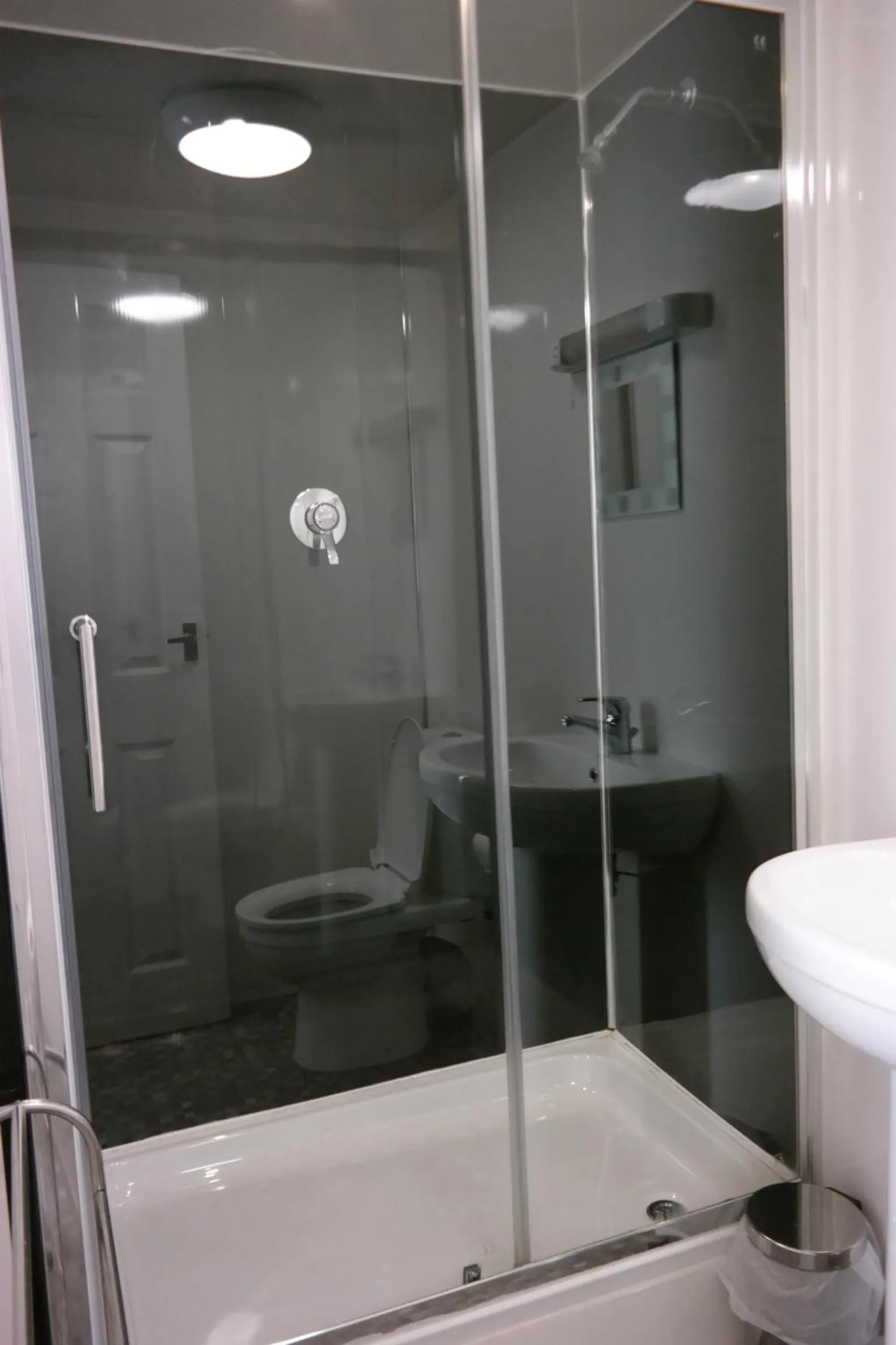 Shower in Boomerang Blackpool