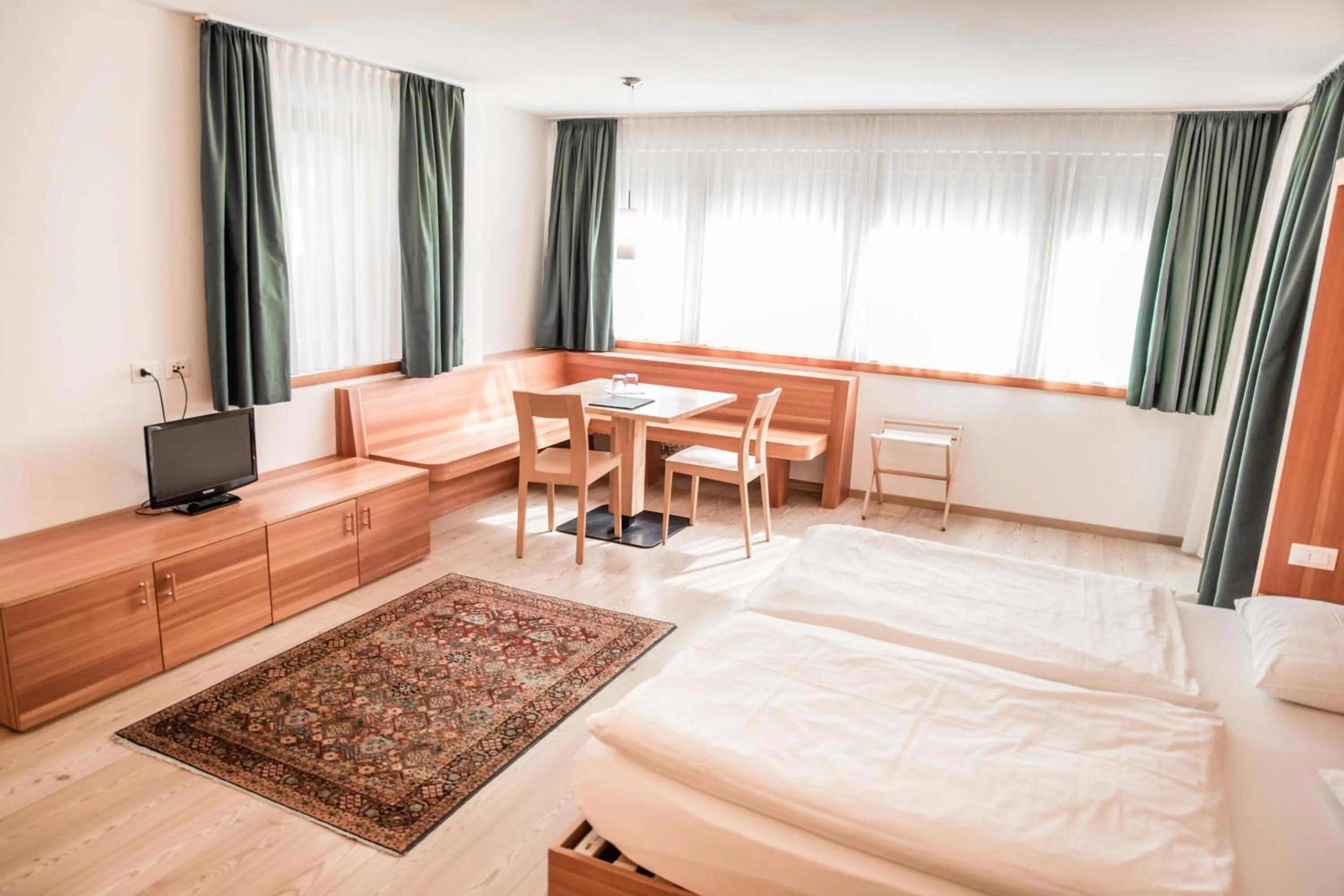 Bedroom, Bed in Hotel La Villa