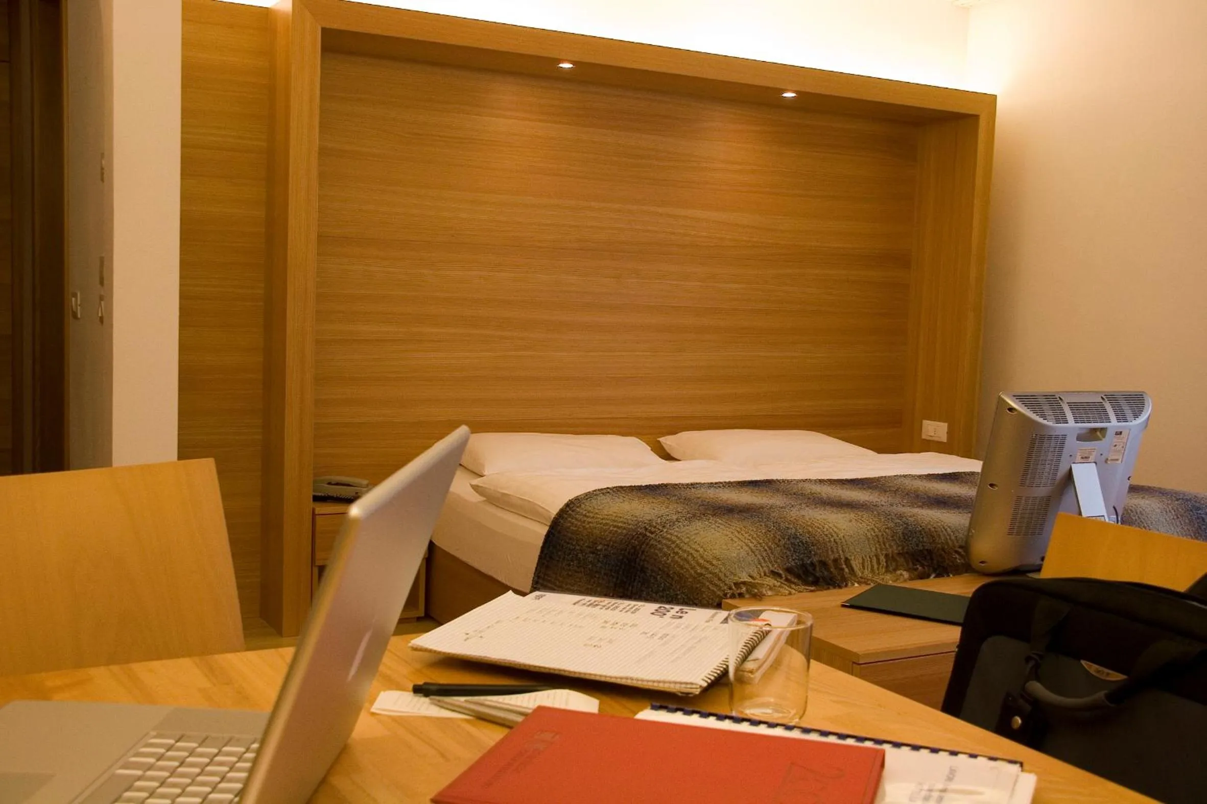 Bedroom, Bed in Hotel La Villa