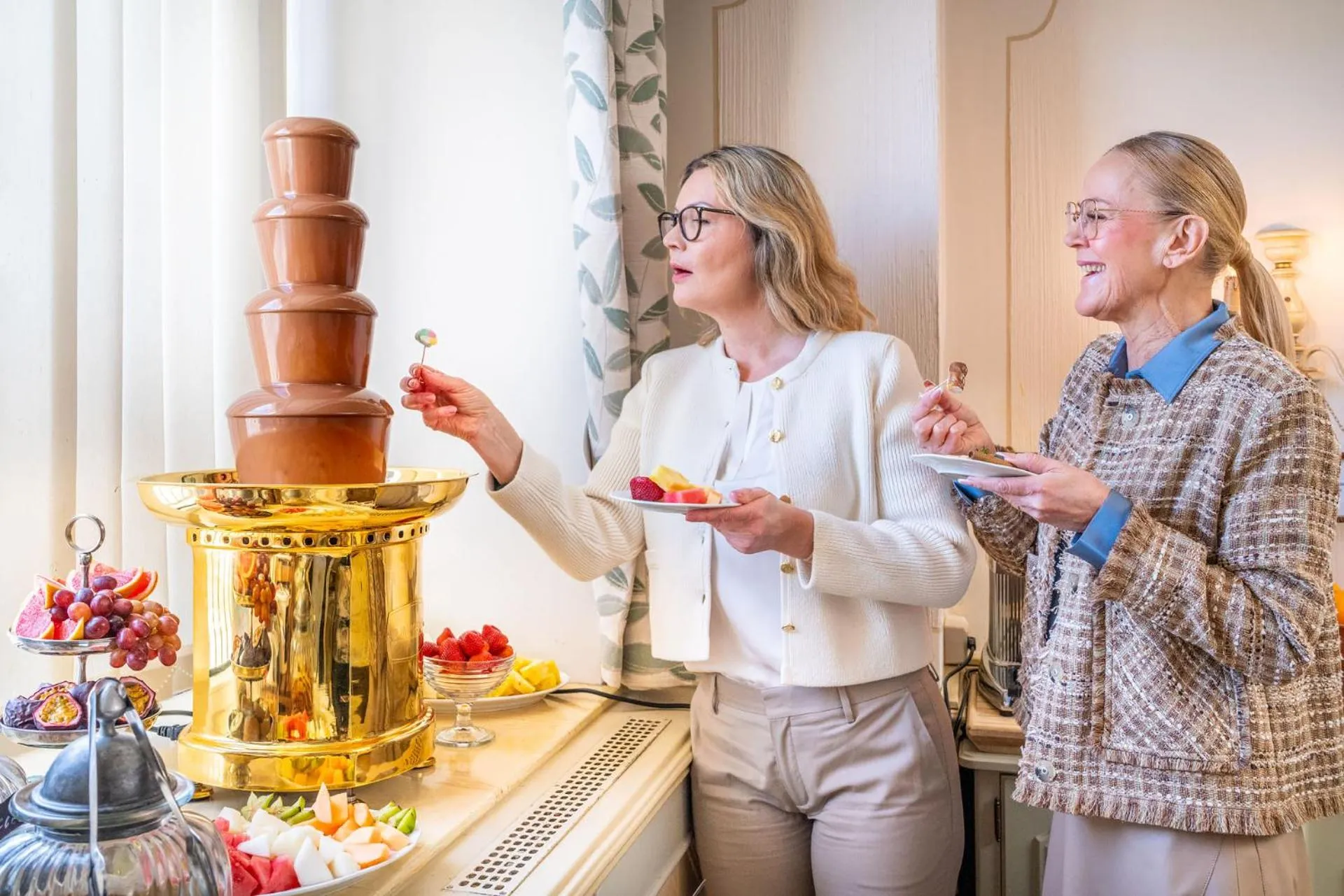 People in Hotel Astor