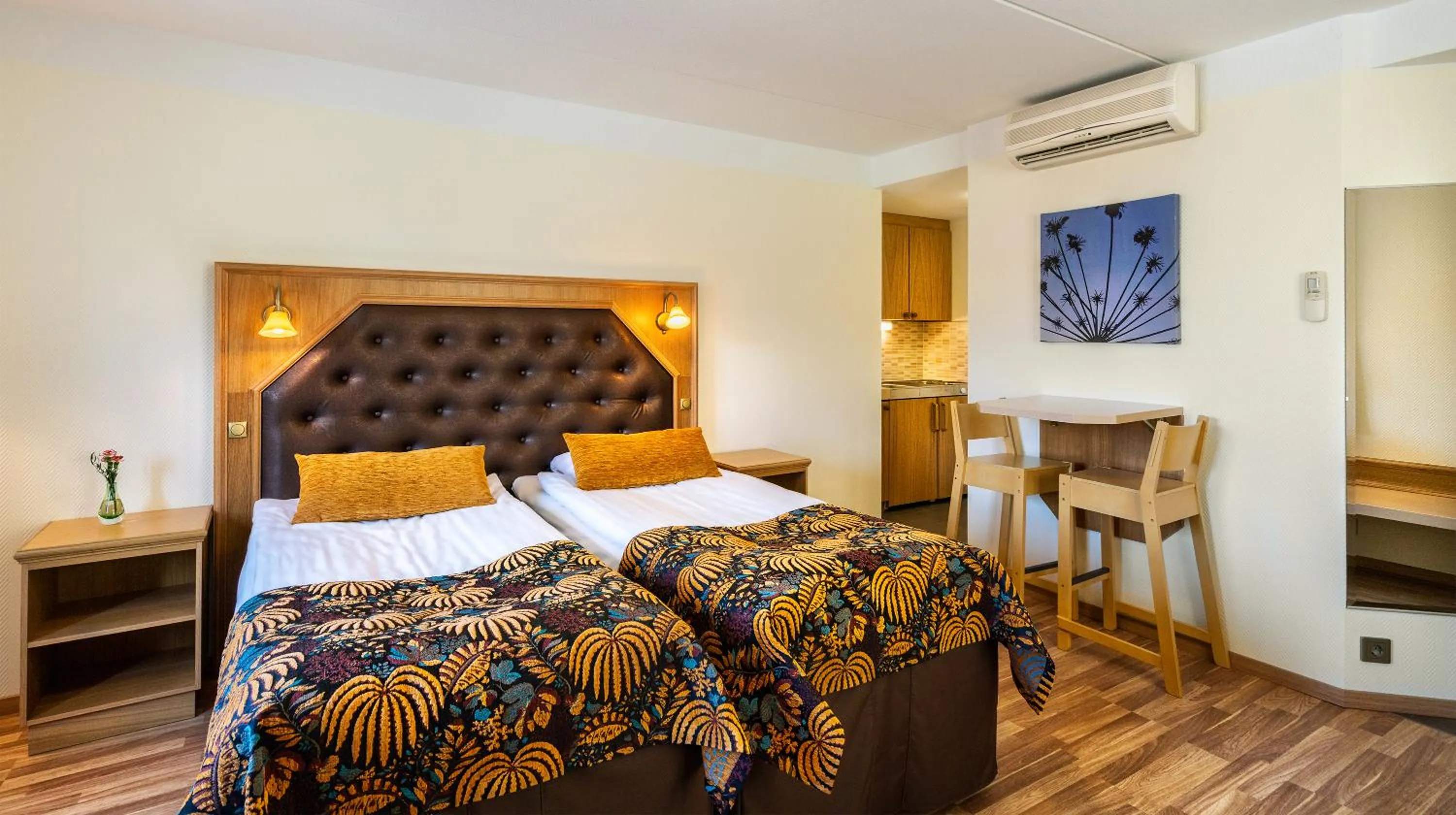 Property building, Bed in Hotel Vallonia