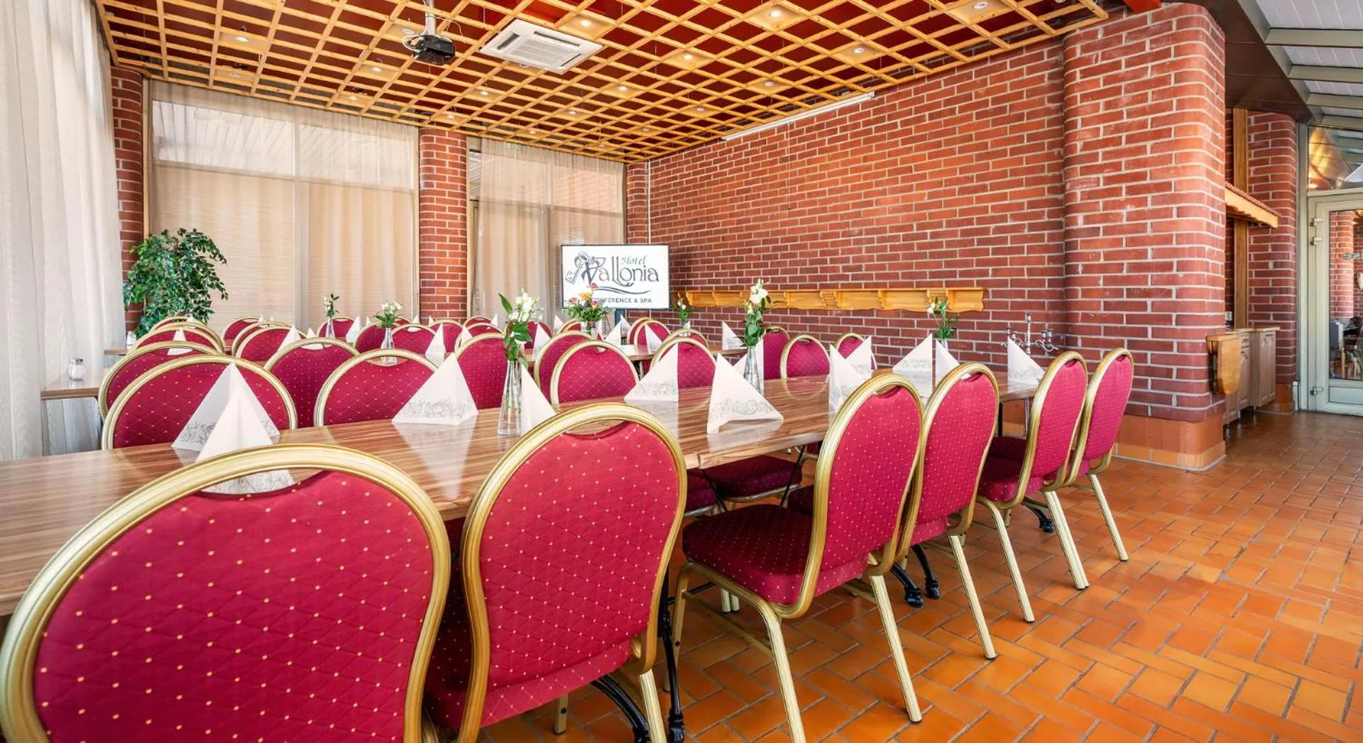 Restaurant/places to eat in Hotel Vallonia