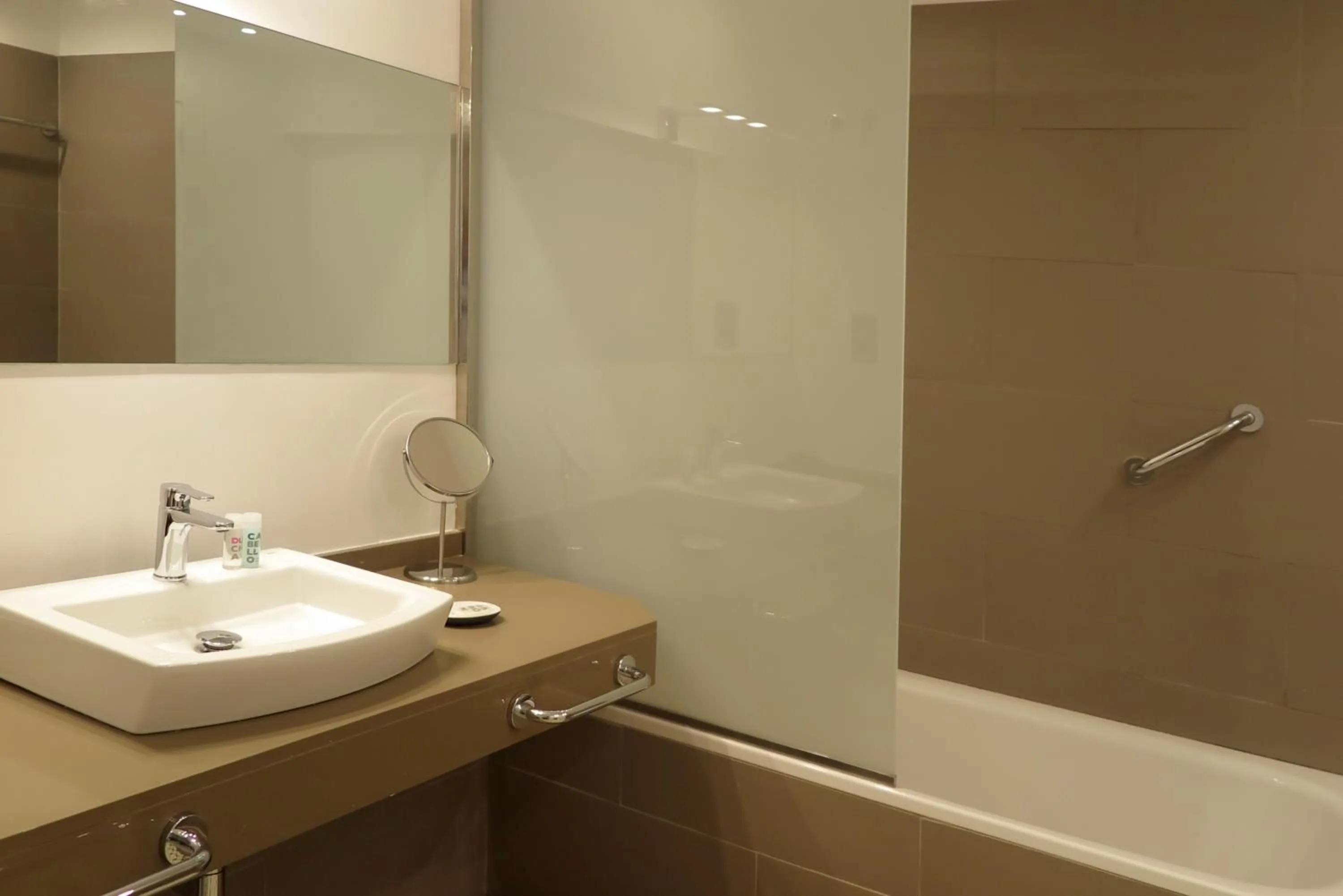 Bathroom in Serennia Apartamentos Ramblas - Plaça Catalunya