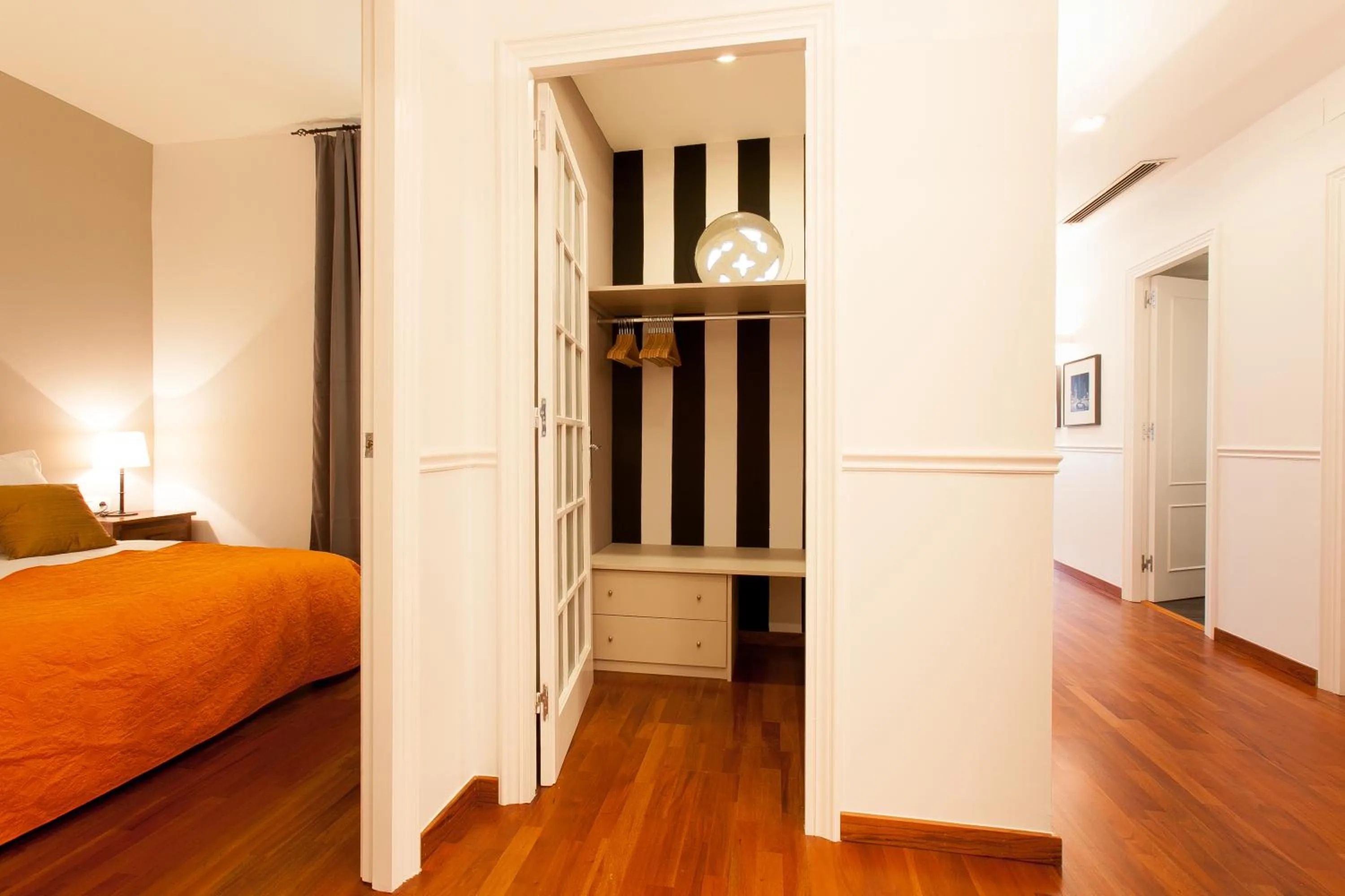 Other, Bed in Serennia Apartamentos Ramblas - Plaça Catalunya