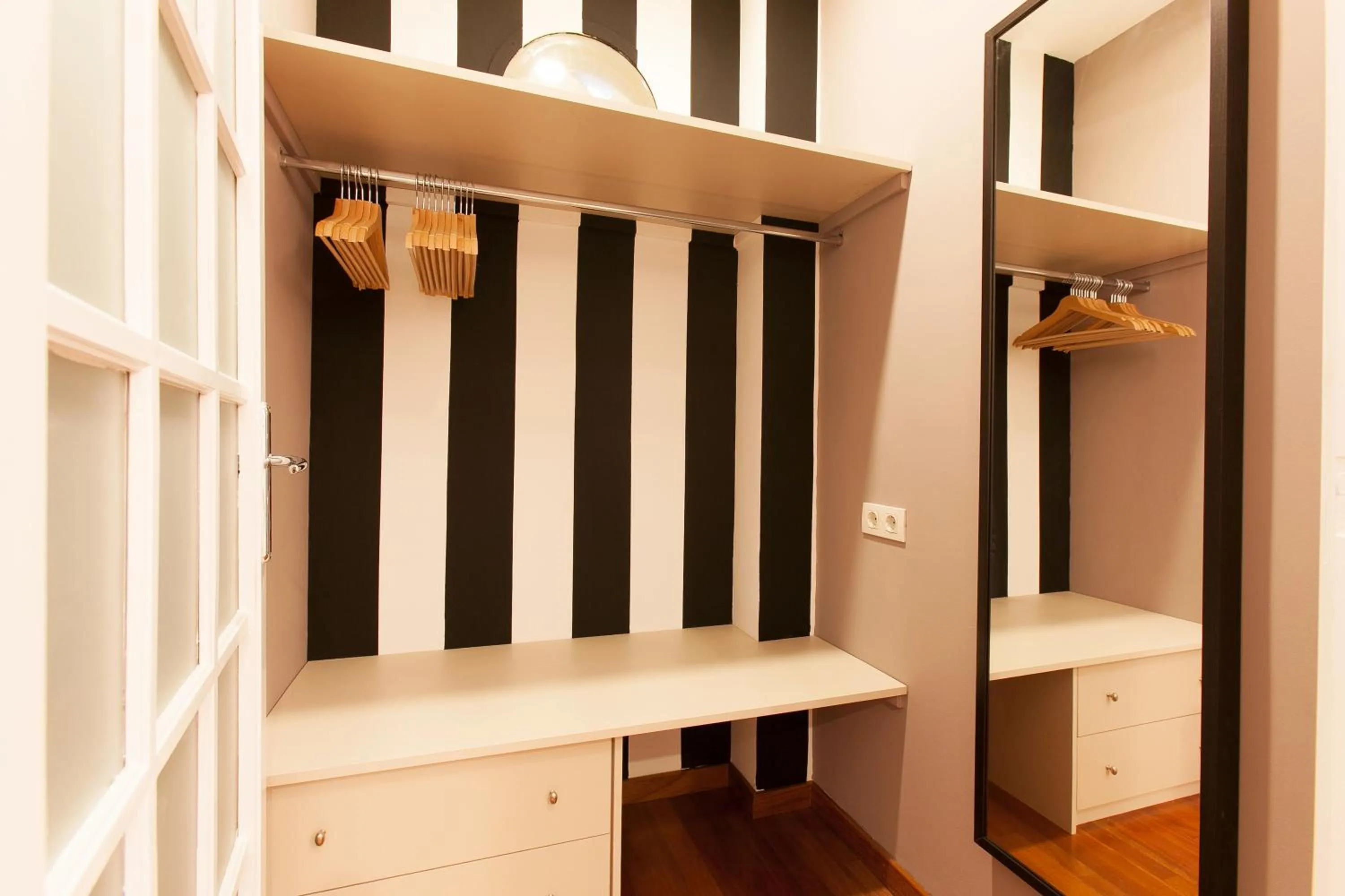 Other, Bed in Serennia Apartamentos Ramblas - Plaça Catalunya