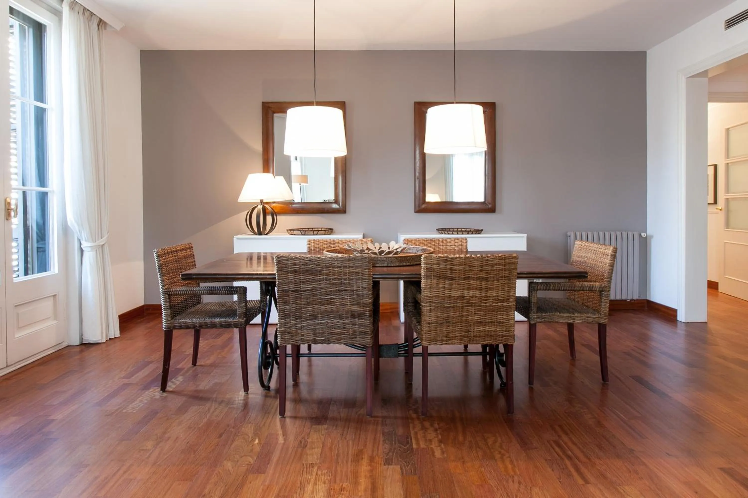 Dining area in Serennia Apartamentos Ramblas - Plaça Catalunya