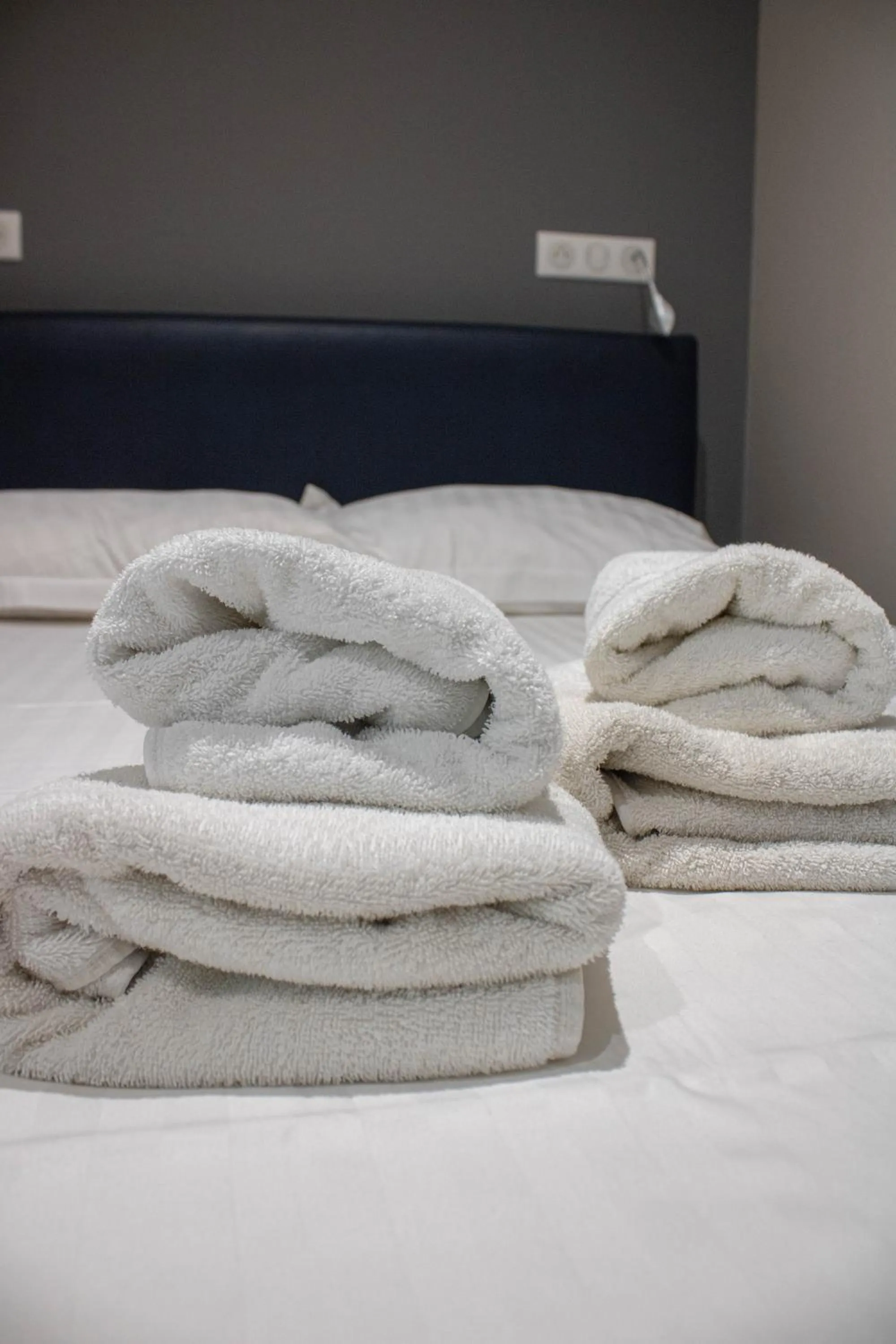 towels, Bed in La Source