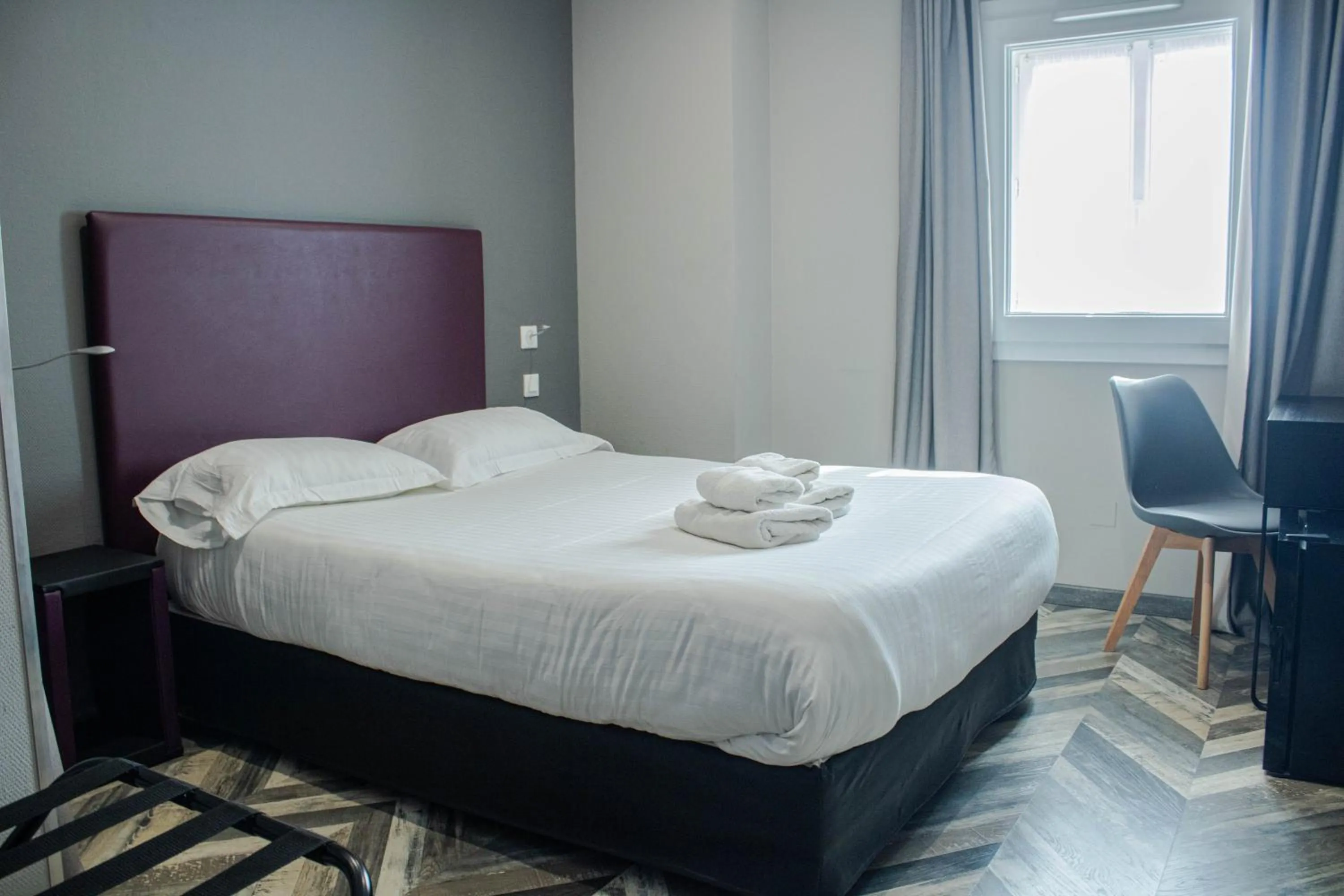 soundproof, Bed in La Source