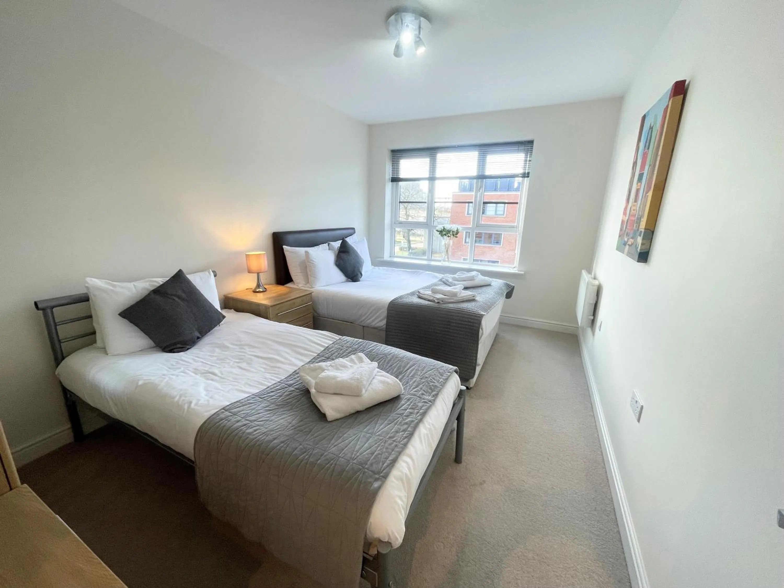 Bed in Blue Sky Apartments @Wallis Square, Farnborough