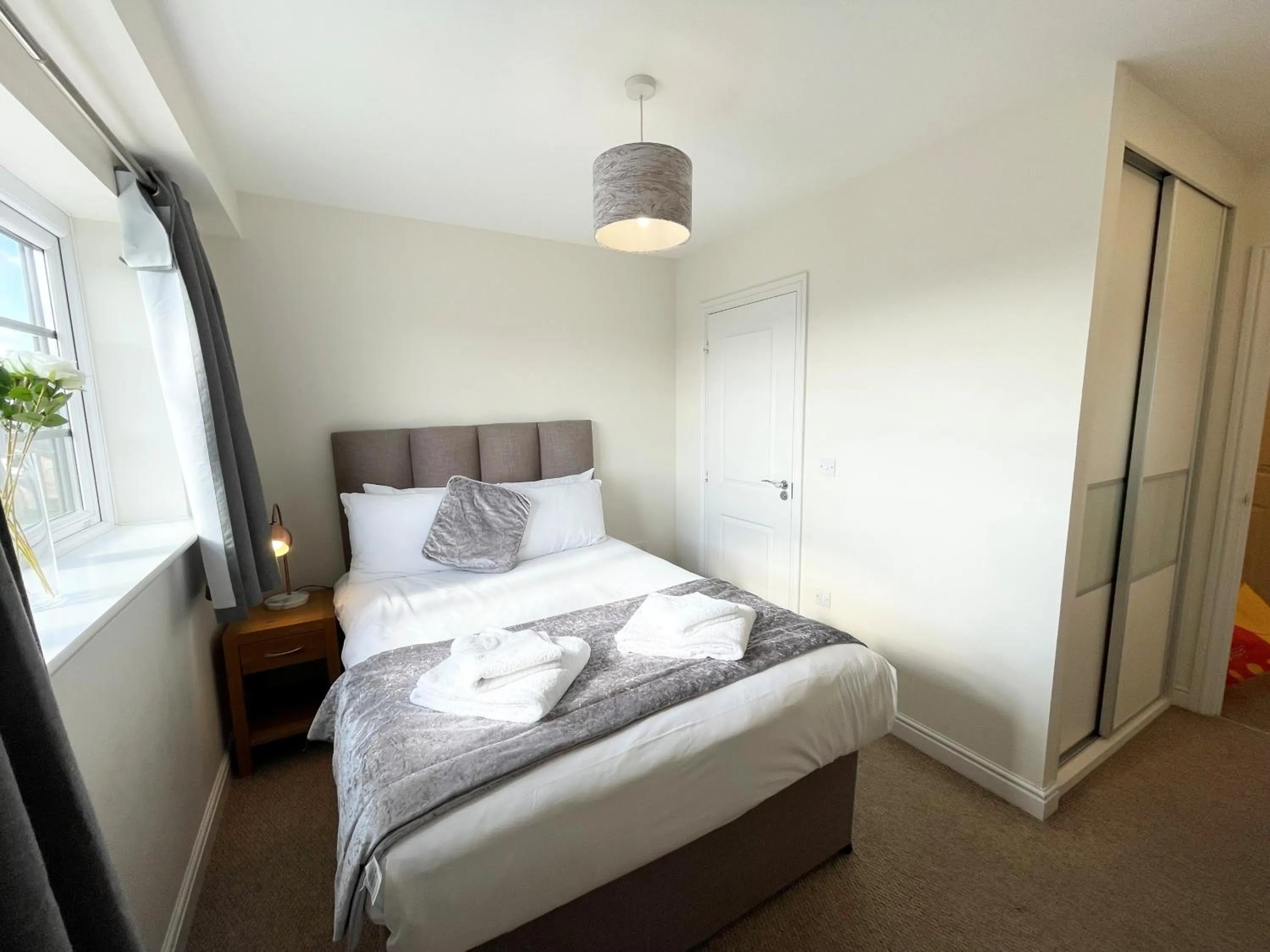 Bed in Blue Sky Apartments @Wallis Square, Farnborough