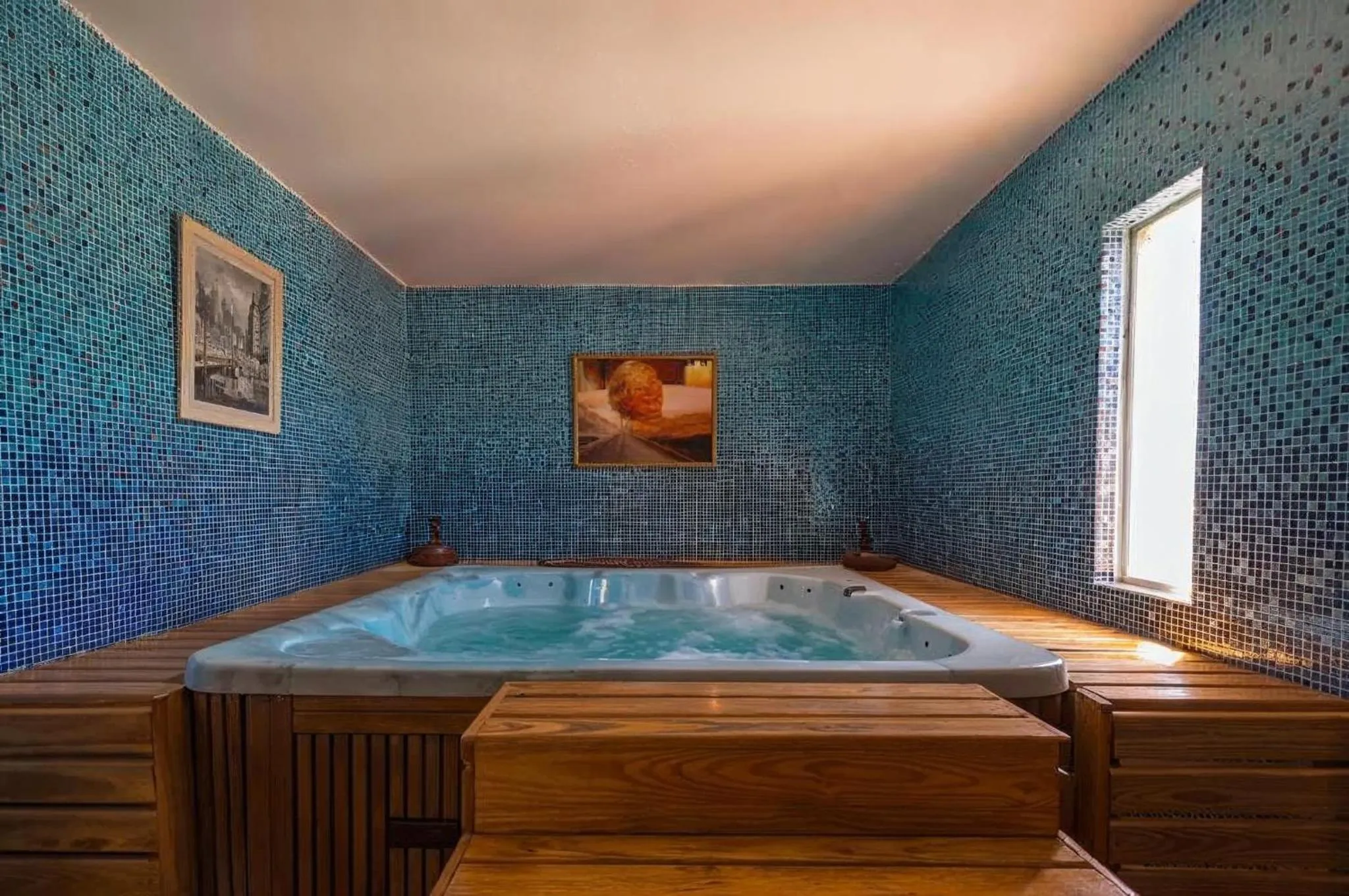 Hot Tub in Cardina Resort