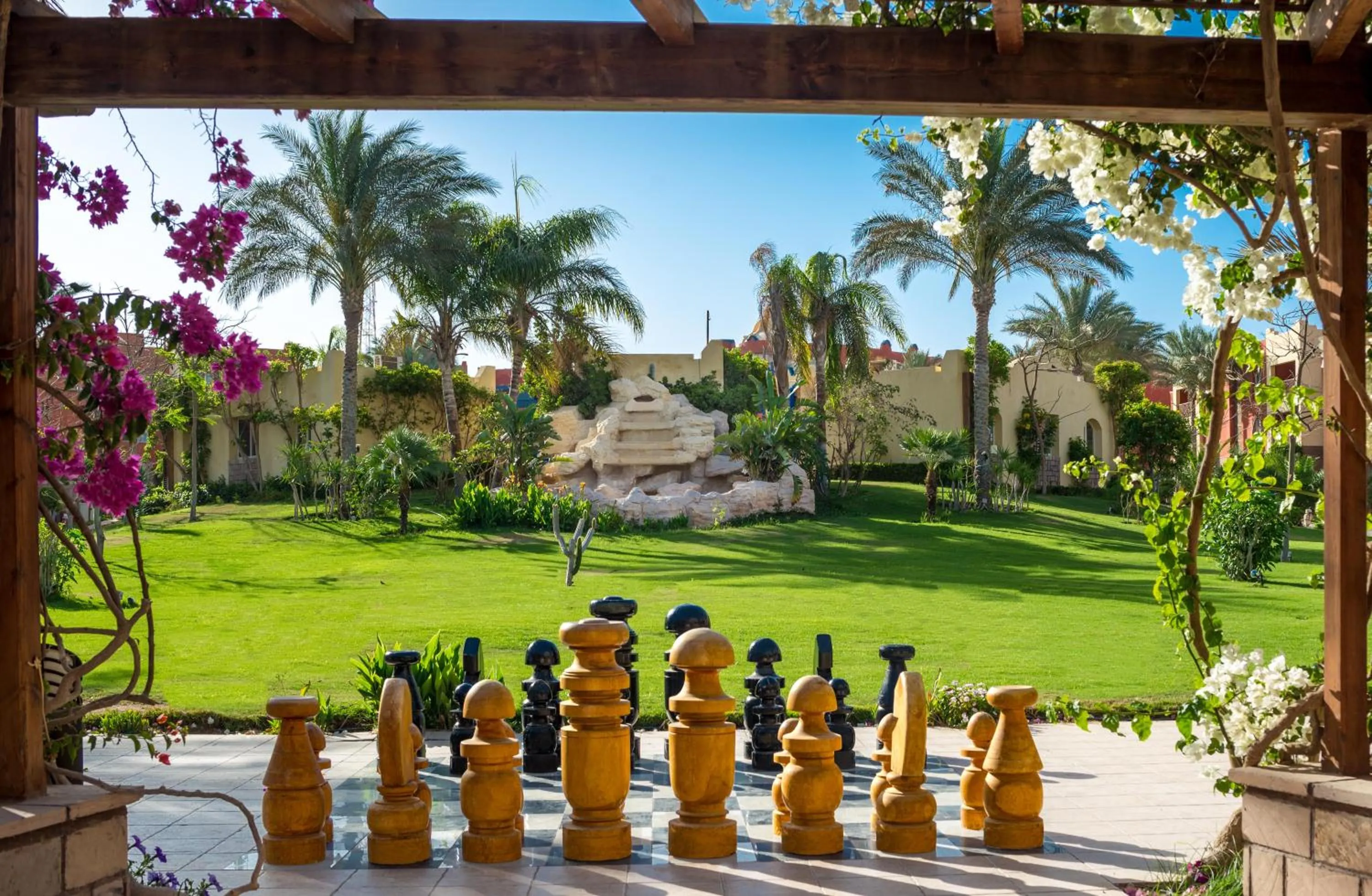 Restaurant/places to eat in Cardina Resort