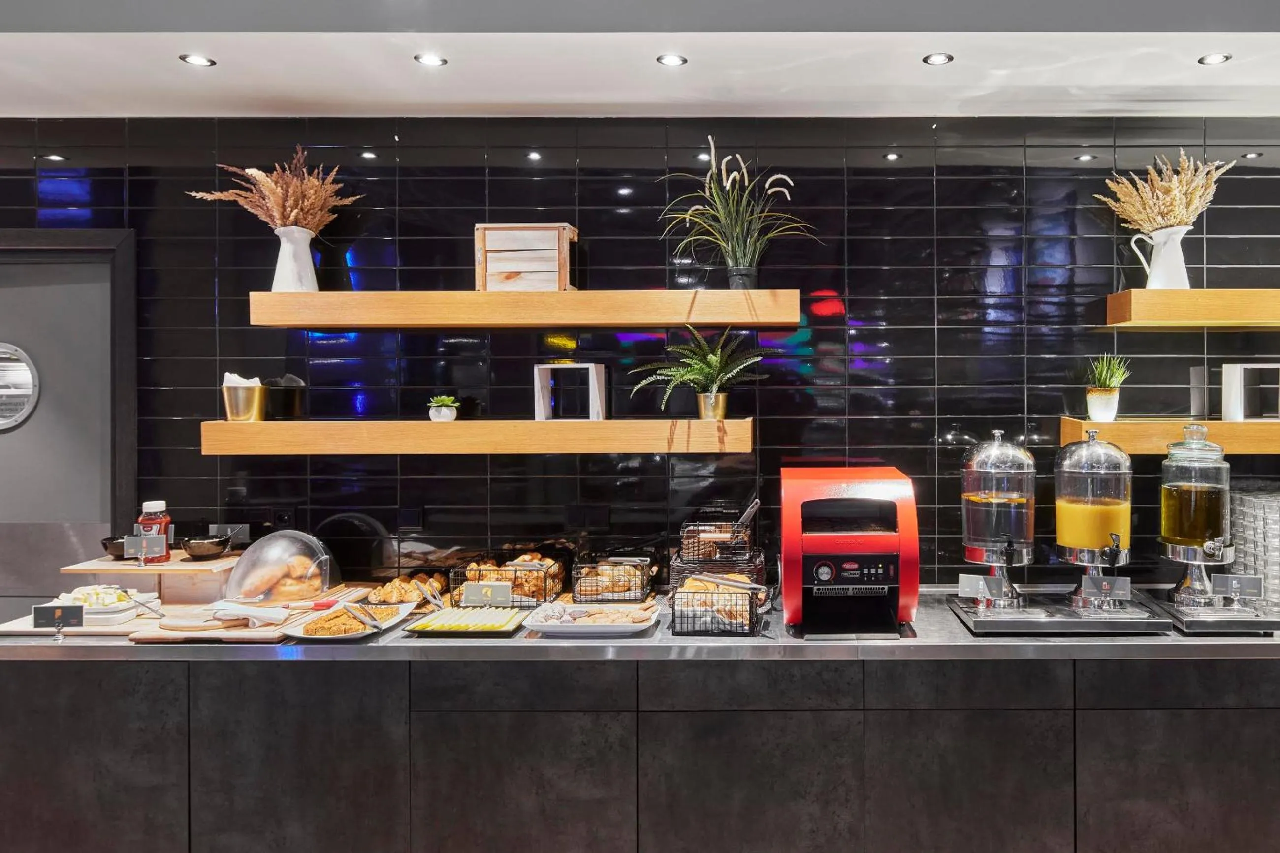 Breakfast in Comfort Hotel LT - Rock 'n' Roll Vilnius