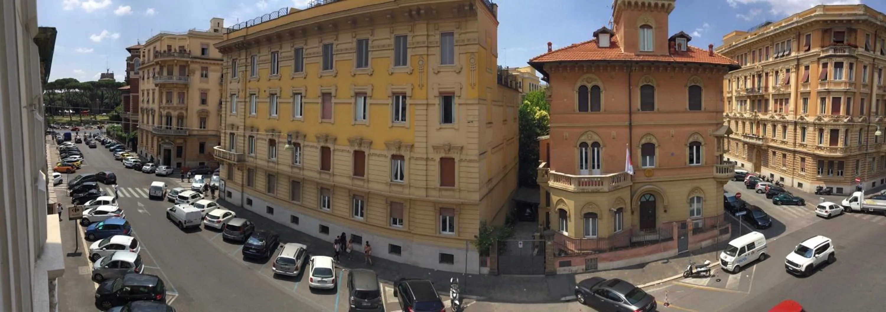 Property building in Virgilio Suite