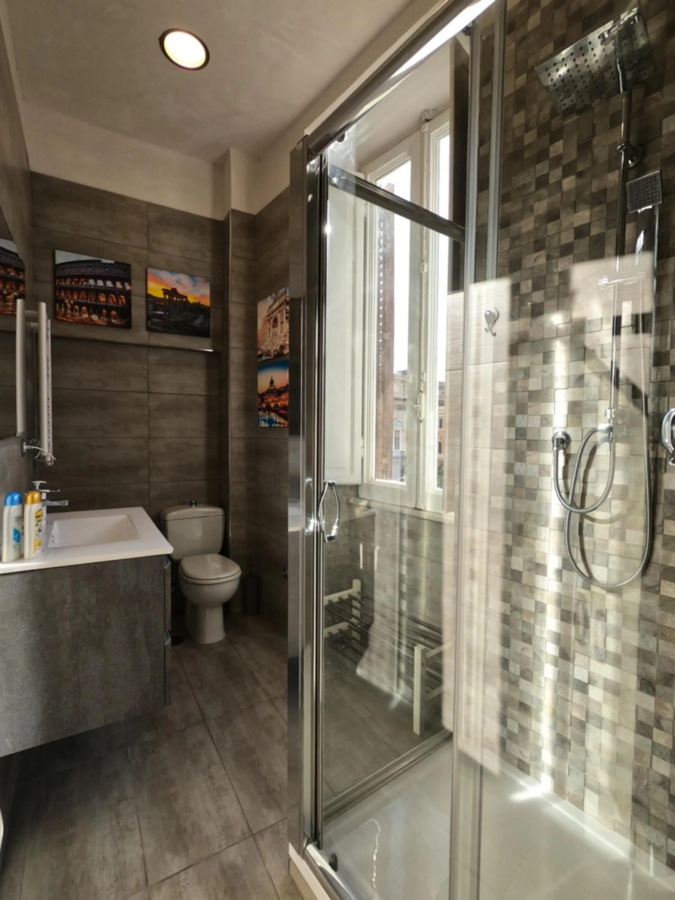 Bathroom in Virgilio Suite