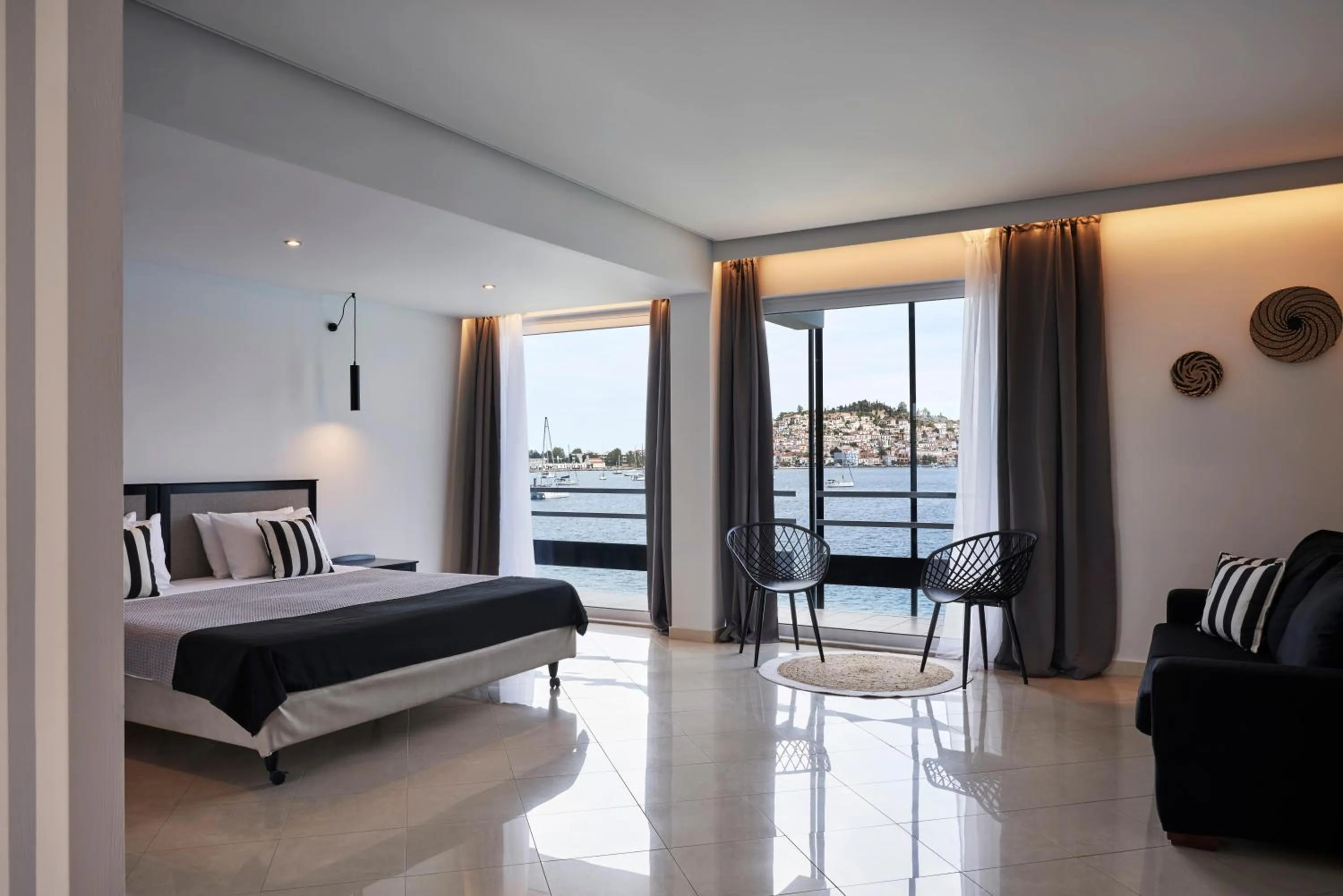 Photo of the whole room, Bed in Xenia Poros Image Hotel