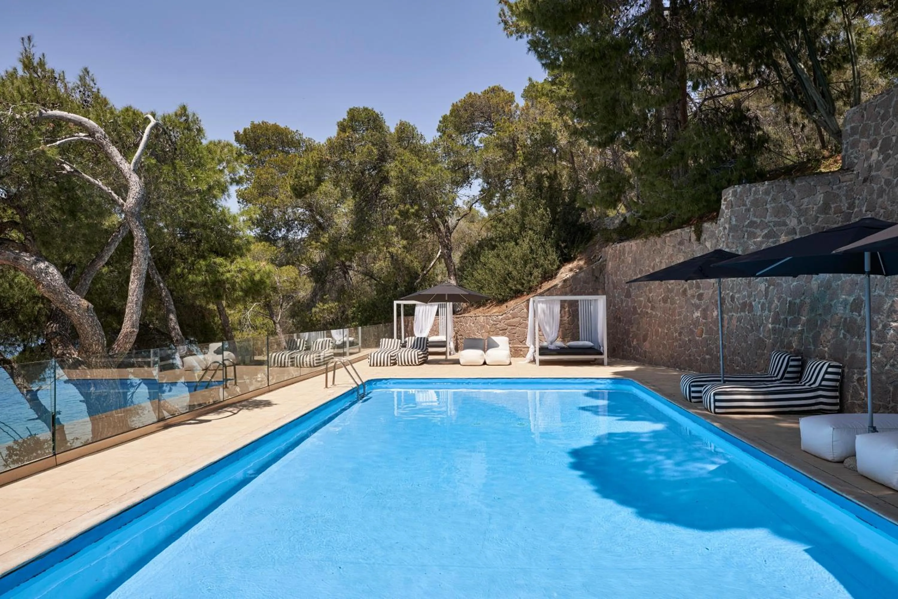 Swimming pool in Xenia Poros Image Hotel