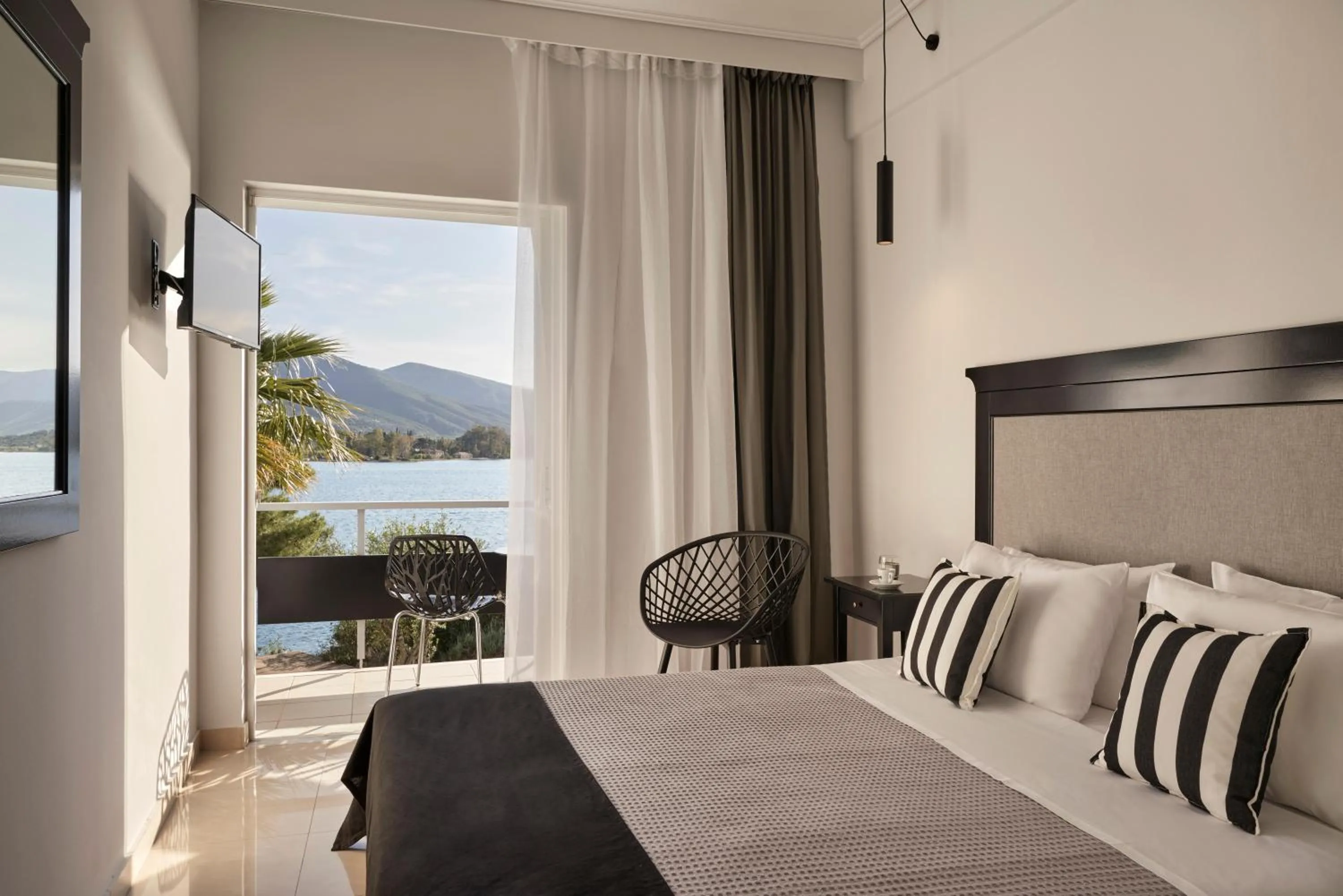 Photo of the whole room, Bed in Xenia Poros Image Hotel