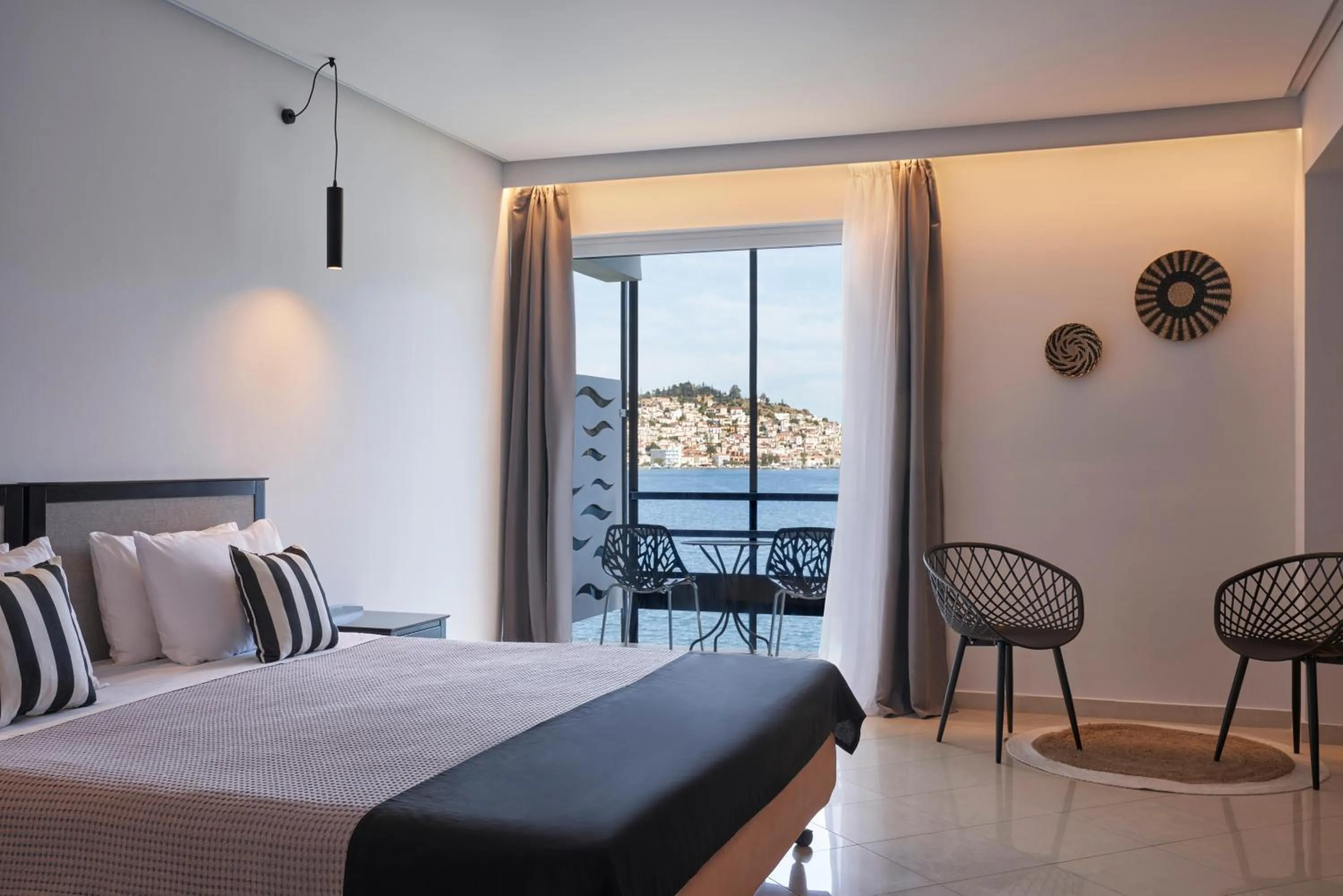 Photo of the whole room, Bed in Xenia Poros Image Hotel