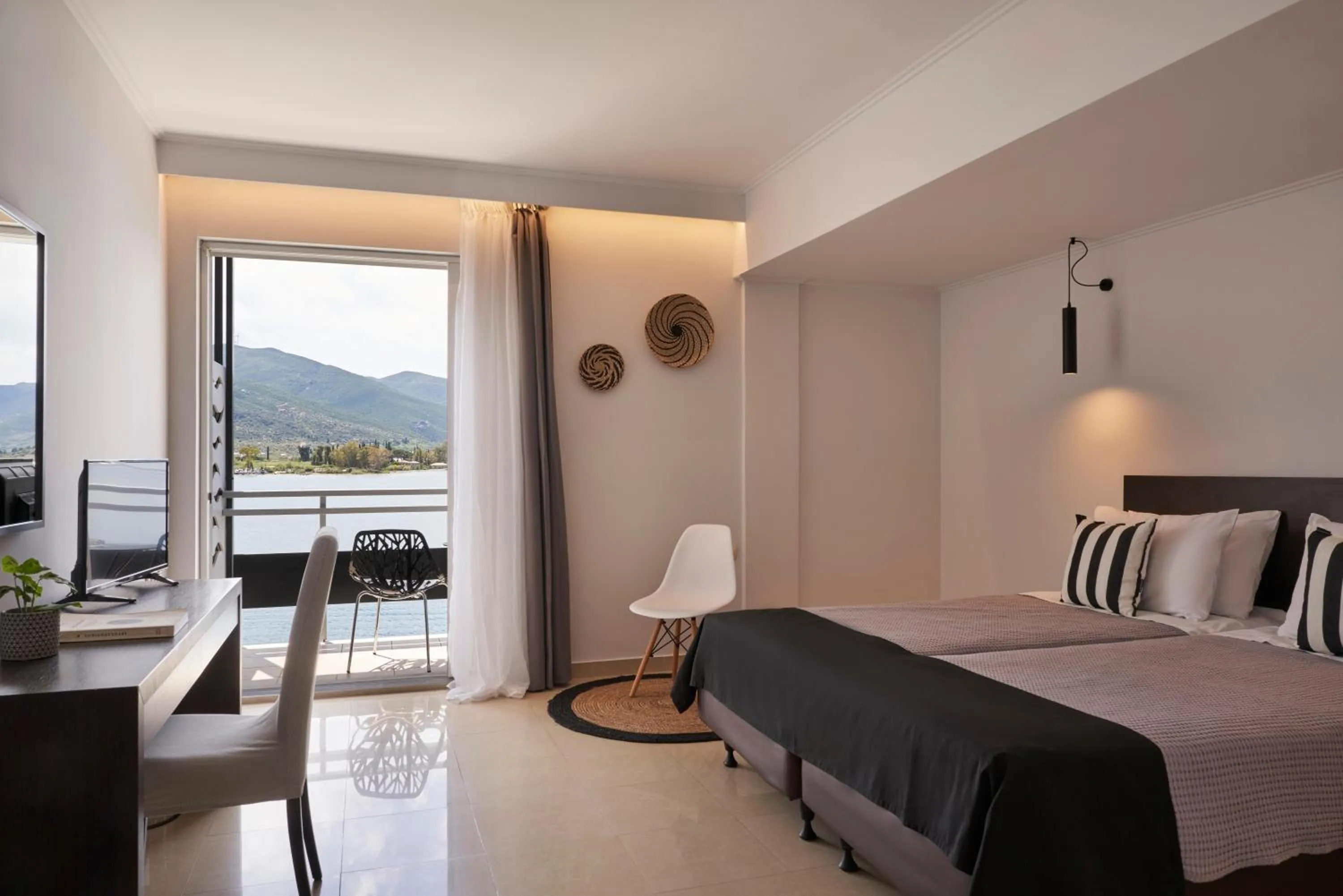Photo of the whole room, Bed in Xenia Poros Image Hotel