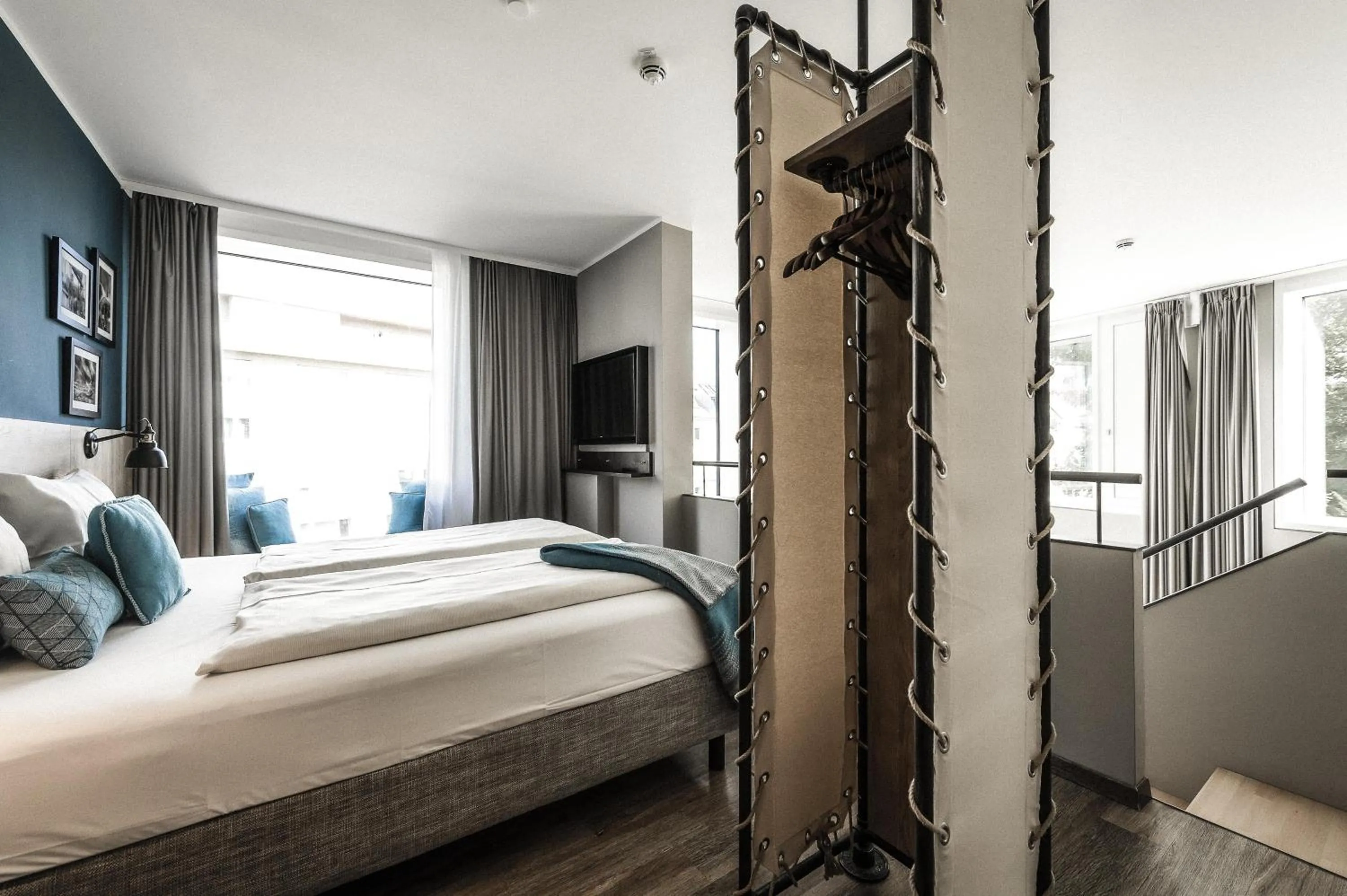 Photo of the whole room, Bed in HARBR Hotel Konstanz, a member of Radisson Individuals