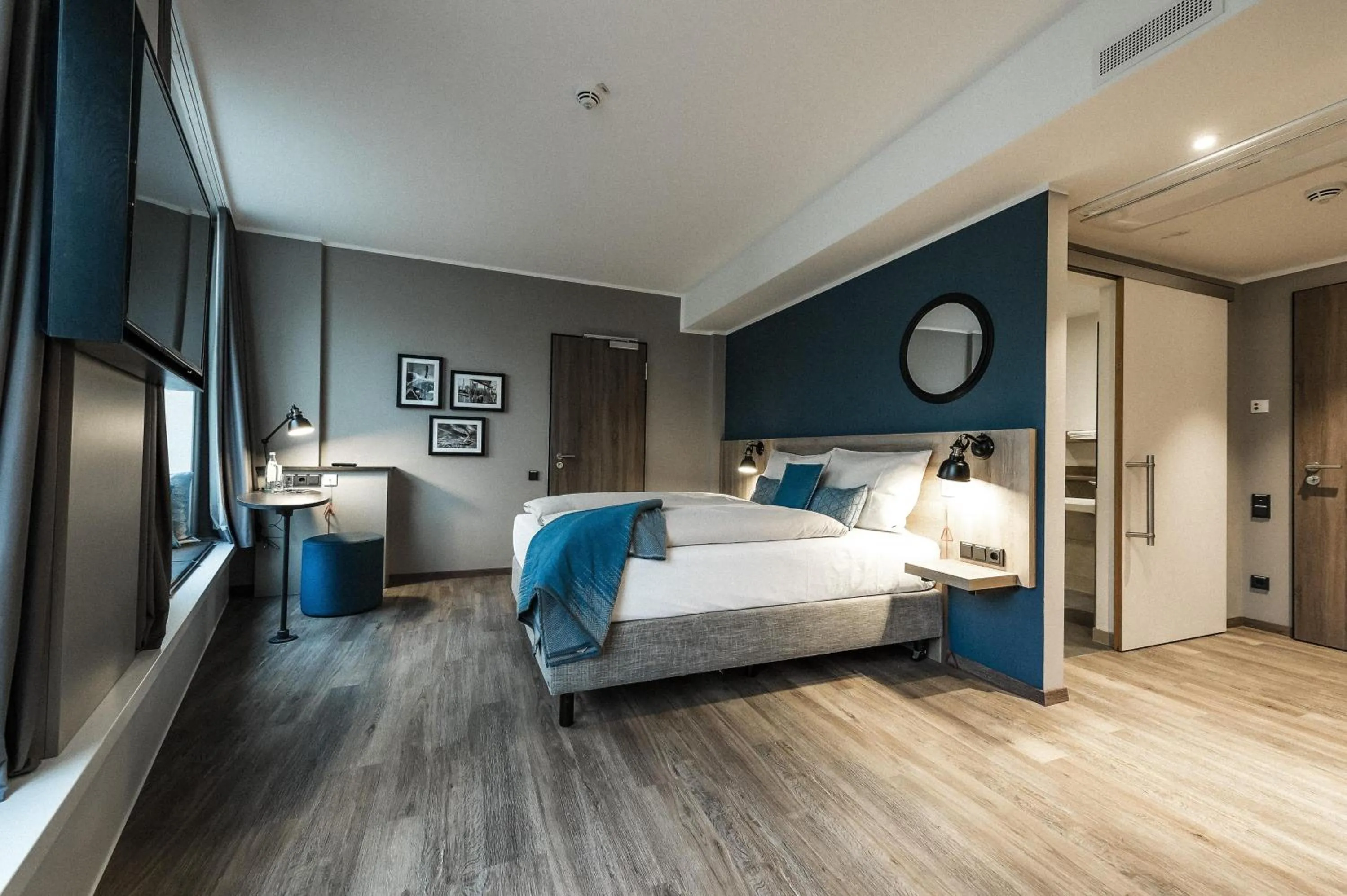 Bedroom, Bed in HARBR Hotel Konstanz, a member of Radisson Individuals