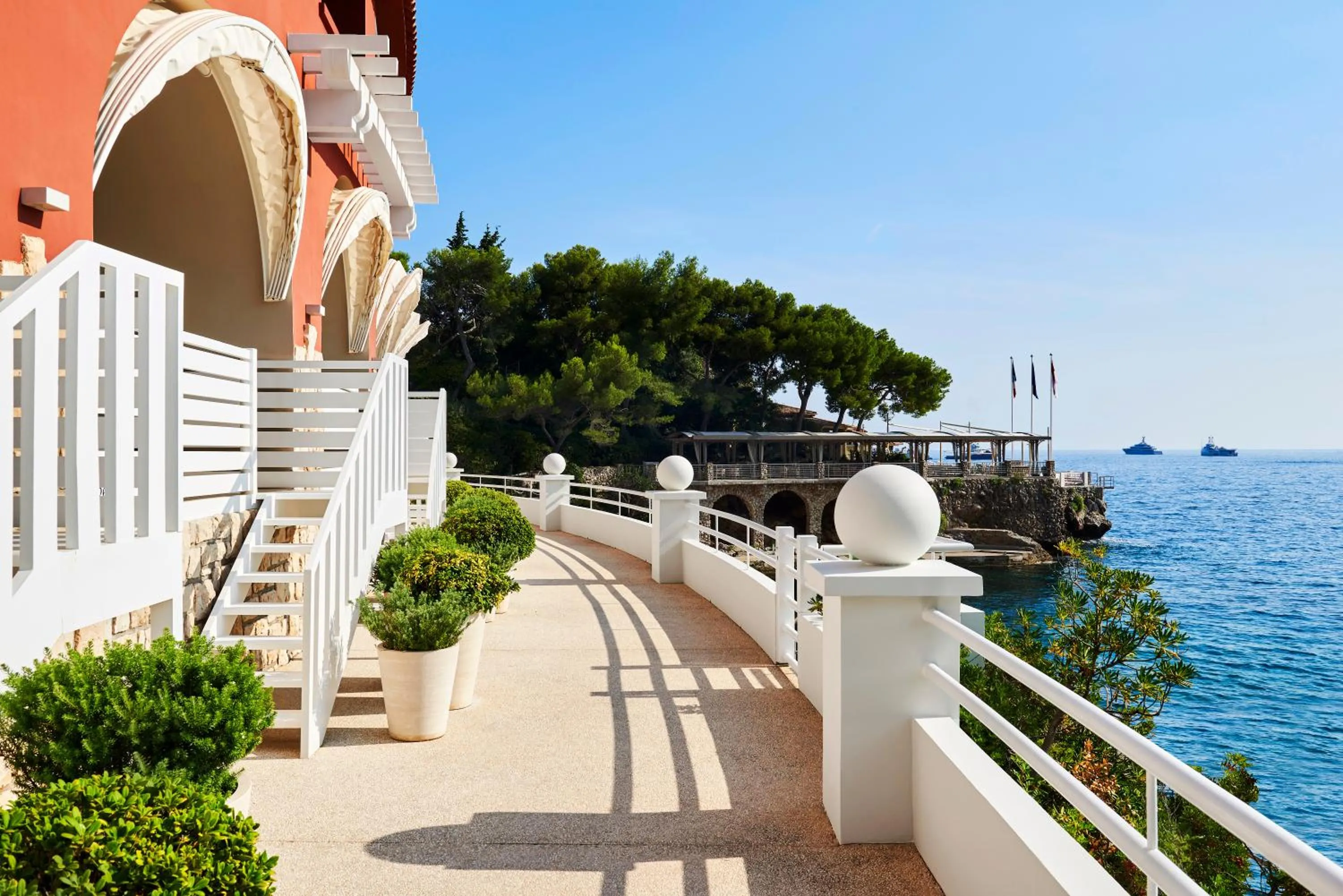 Sea view in Monte-Carlo Beach