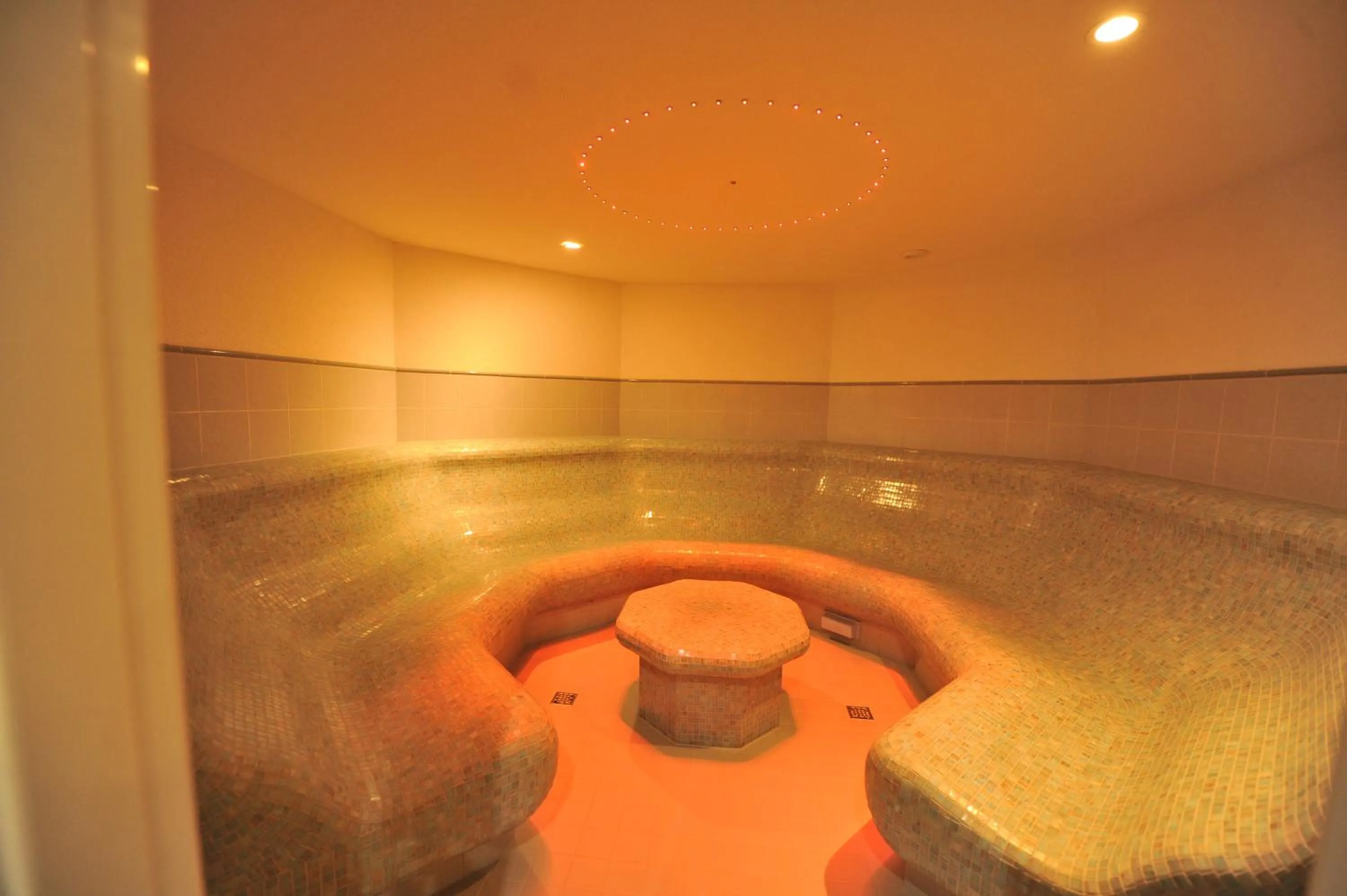 Steam room in Pirin Golf Hotel & Spa