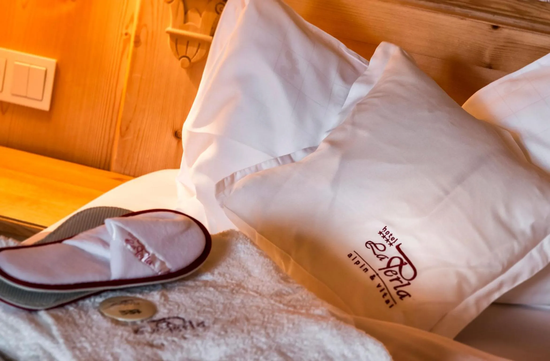 Decorative detail, Bed in Alpin & Vital Hotel La Perla