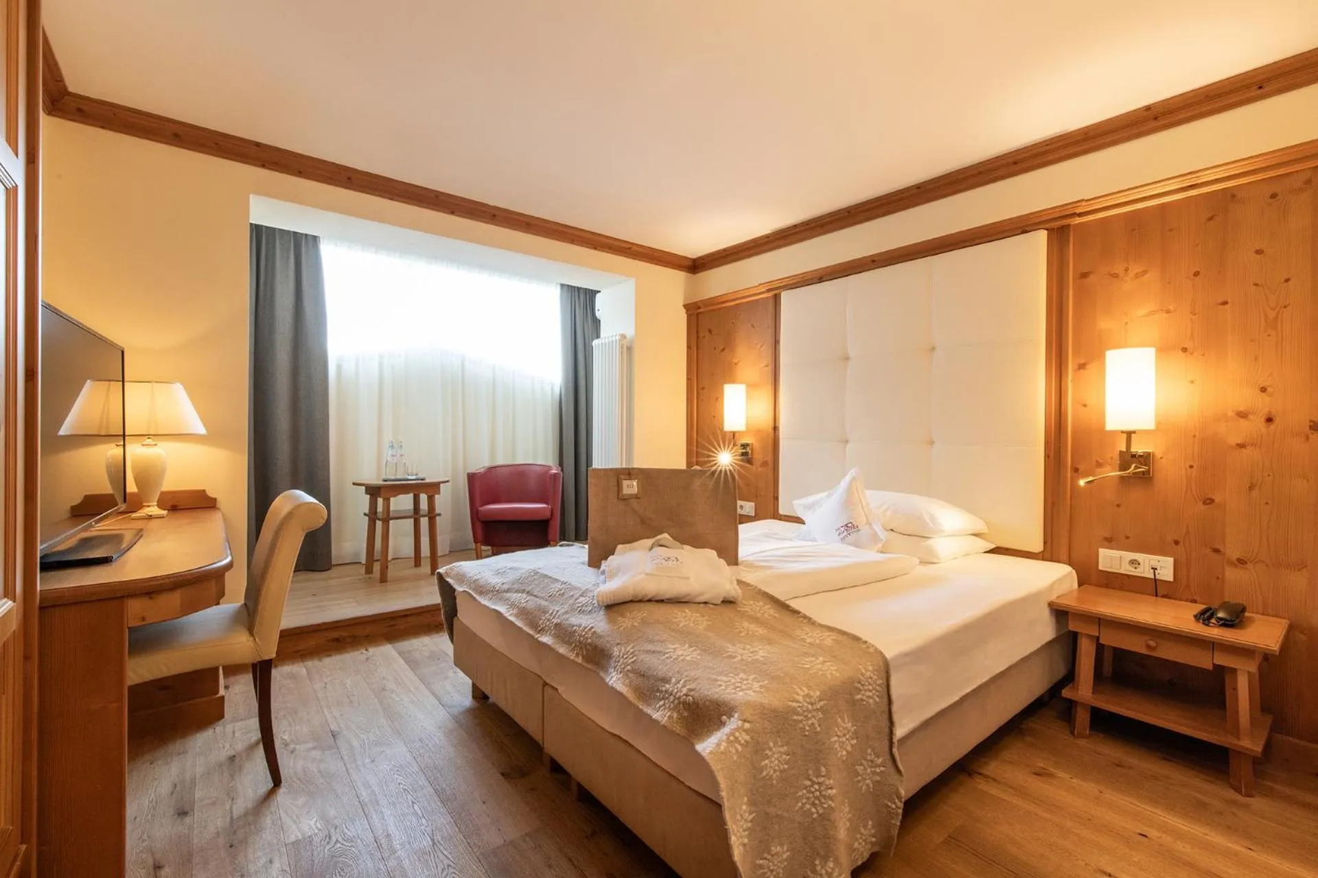 Bed in Alpin & Vital Hotel La Perla