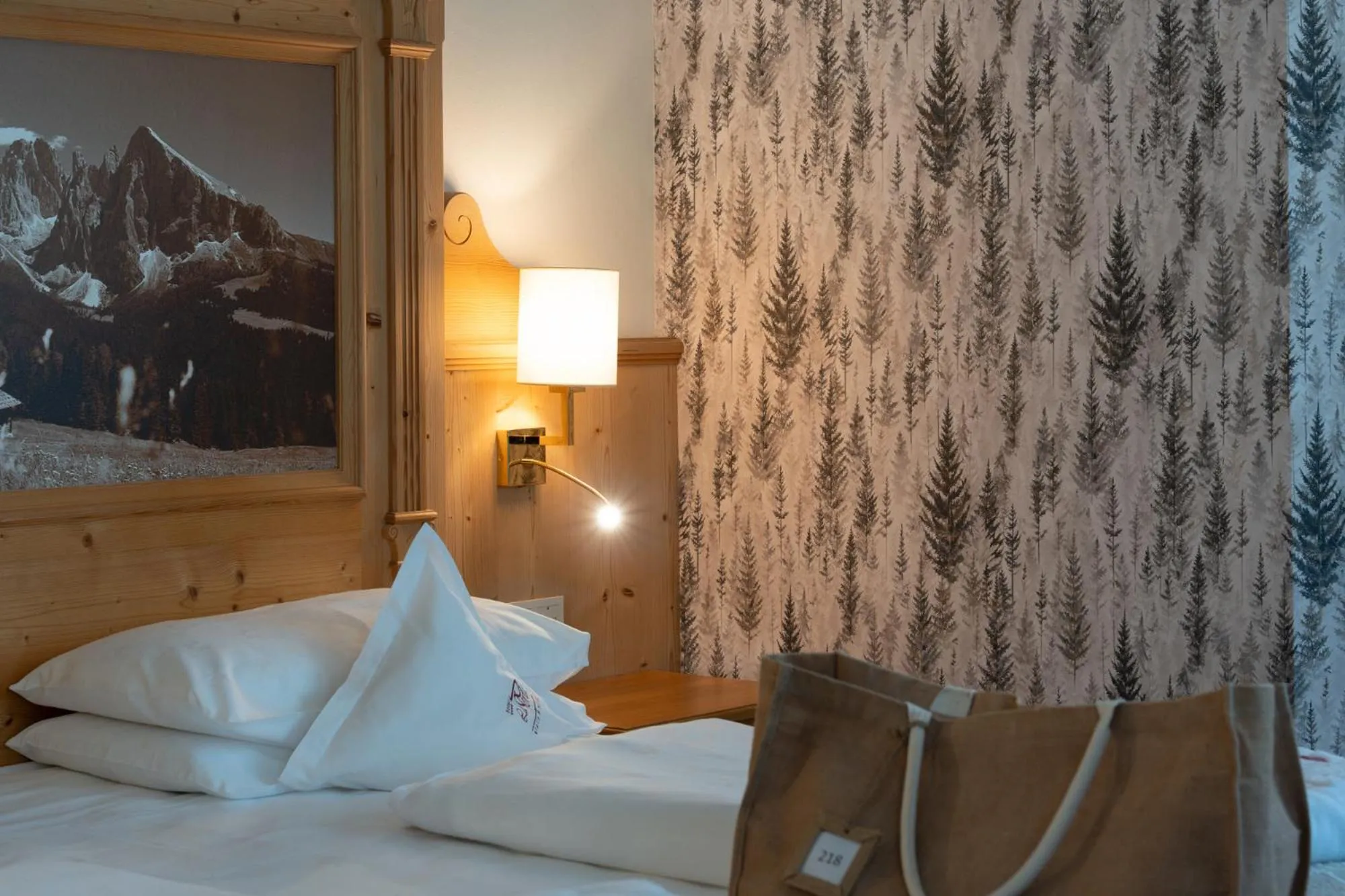 Bed in Alpin & Vital Hotel La Perla