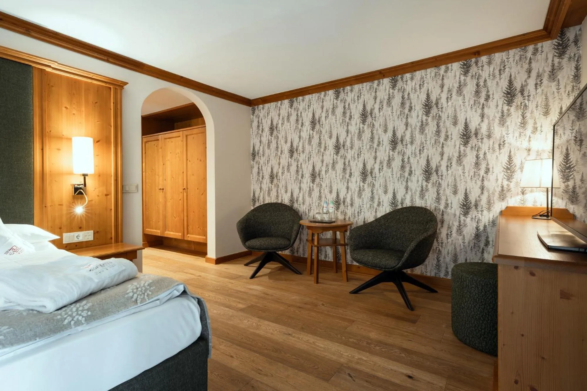 Bed in Alpin & Vital Hotel La Perla