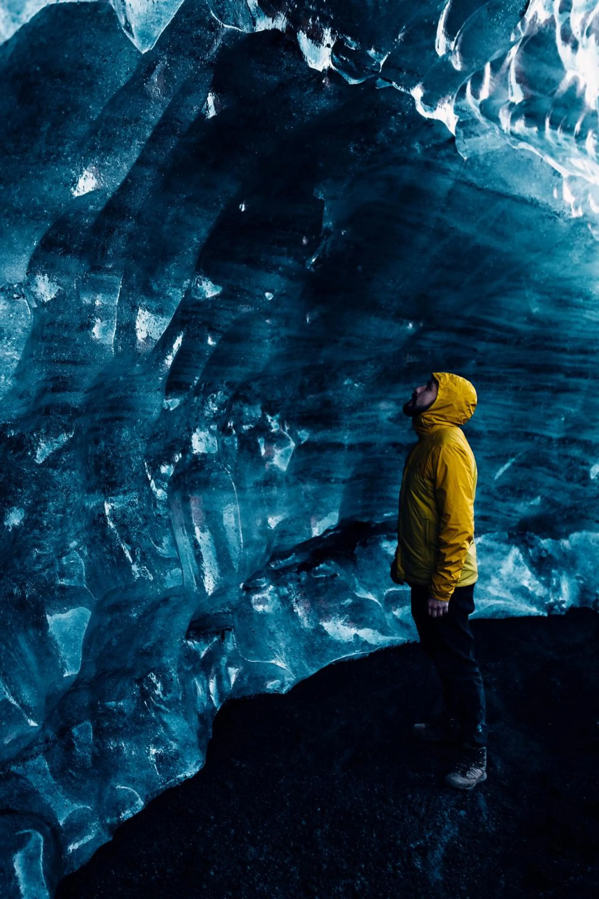 People in Selina Plaza Pucón