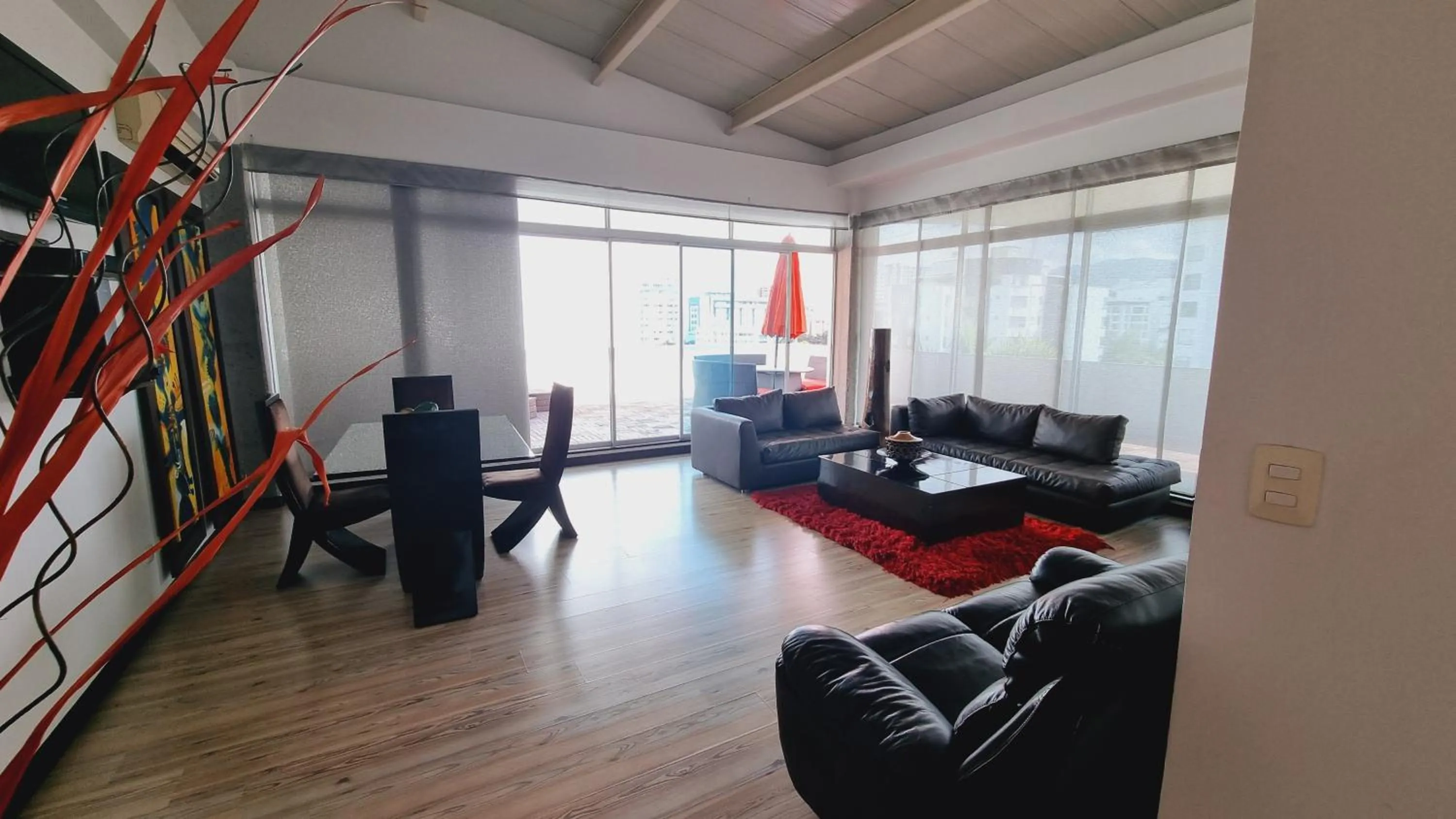 Living room in Habitat Suites Hotel By GHO Hoteles