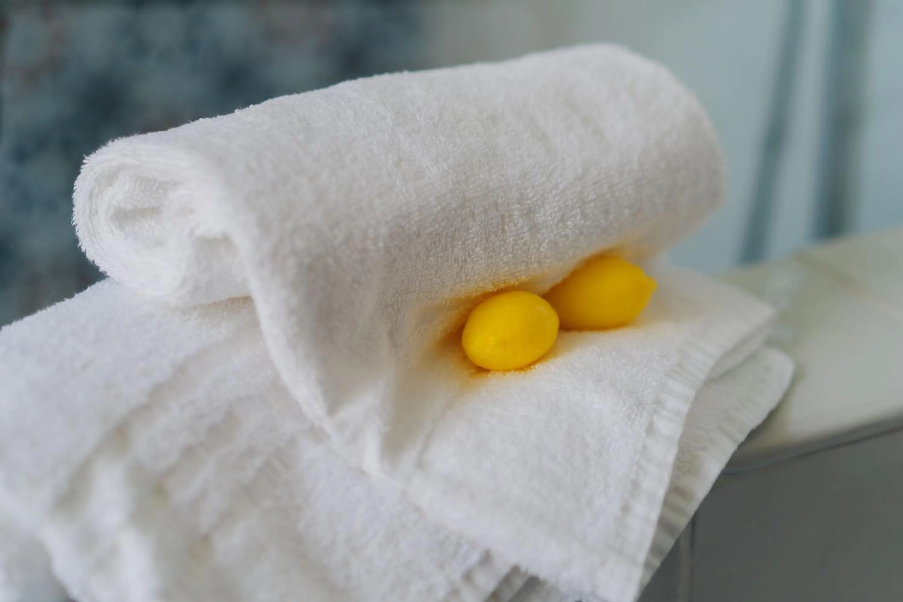 towels in Lemon Factor Sorrento