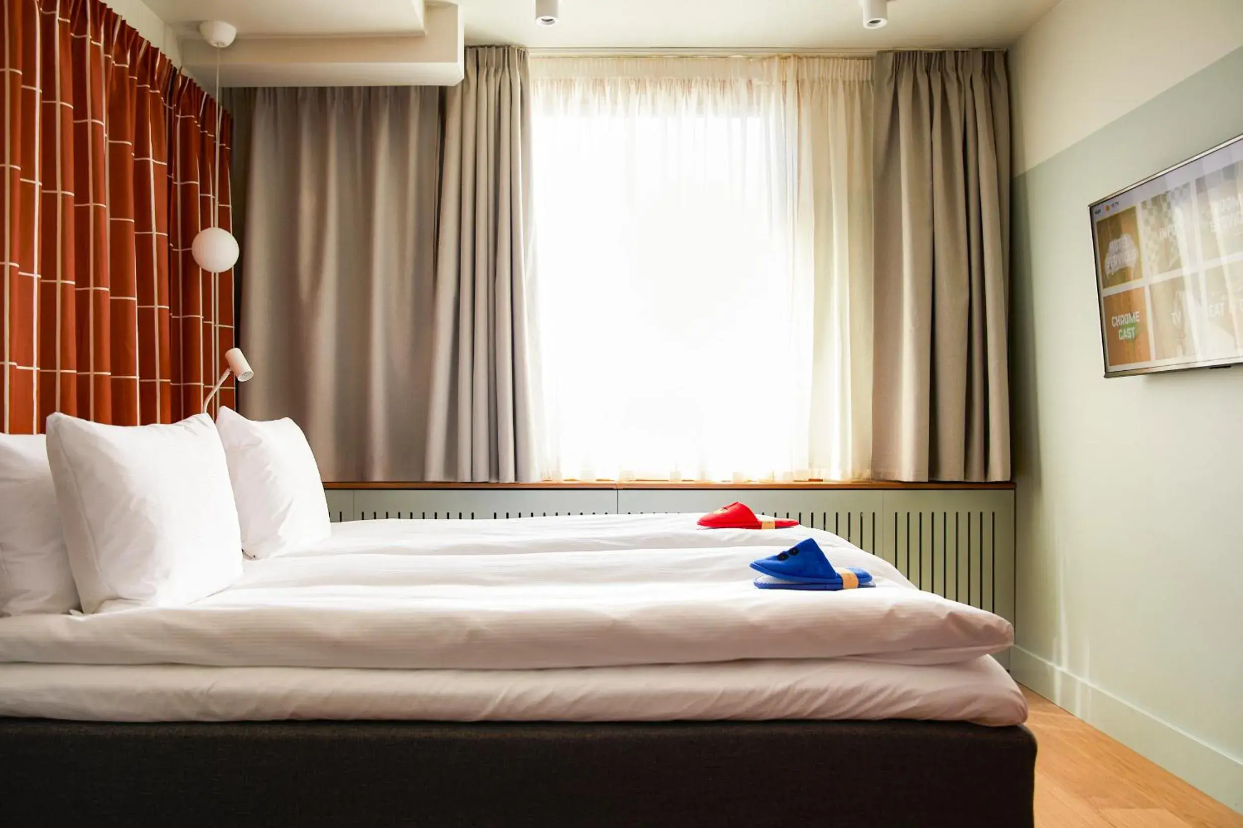 Hobo Sleeper in Hobo Helsinki Hobo Sleeper in Hobo Helsinki