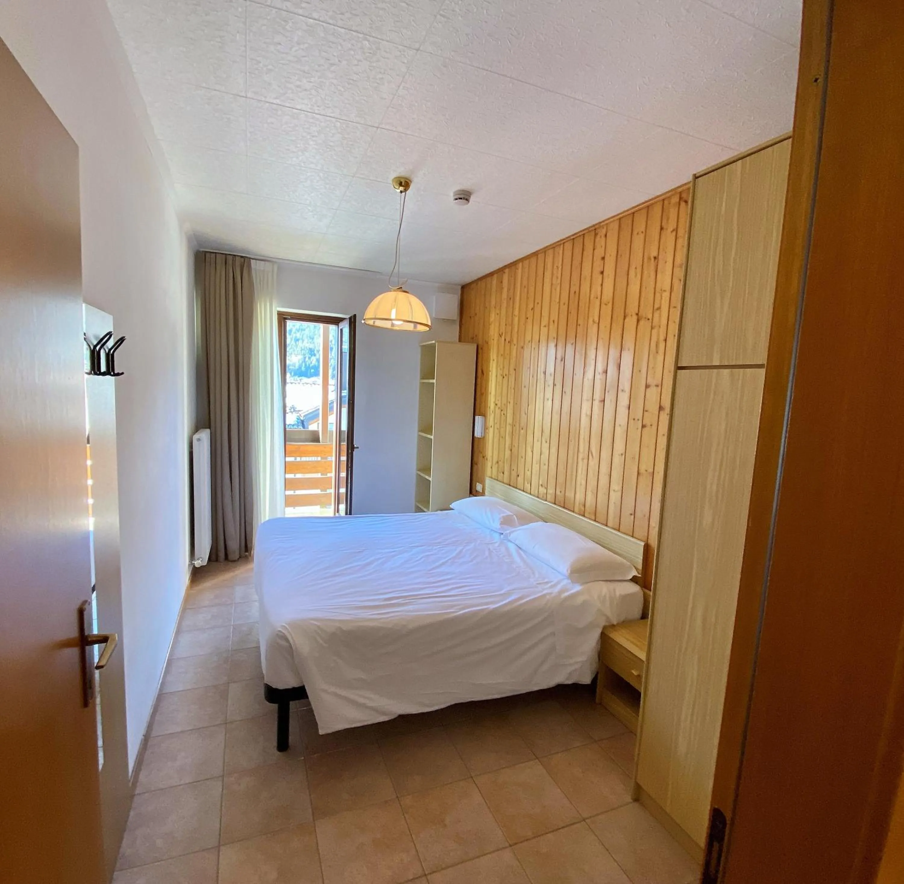 Bed in Residence Diamant