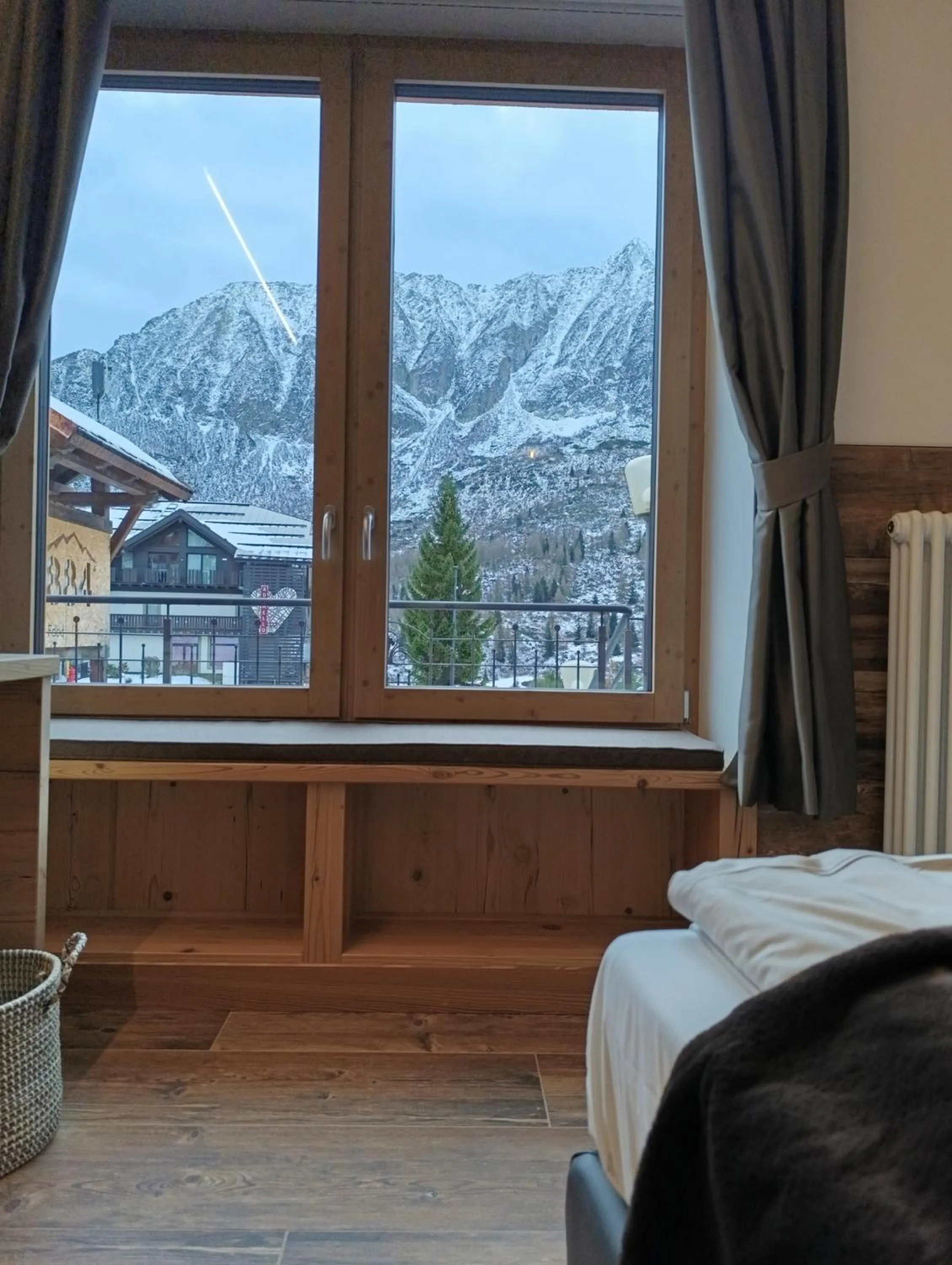 Bed in Hotel Orchidea