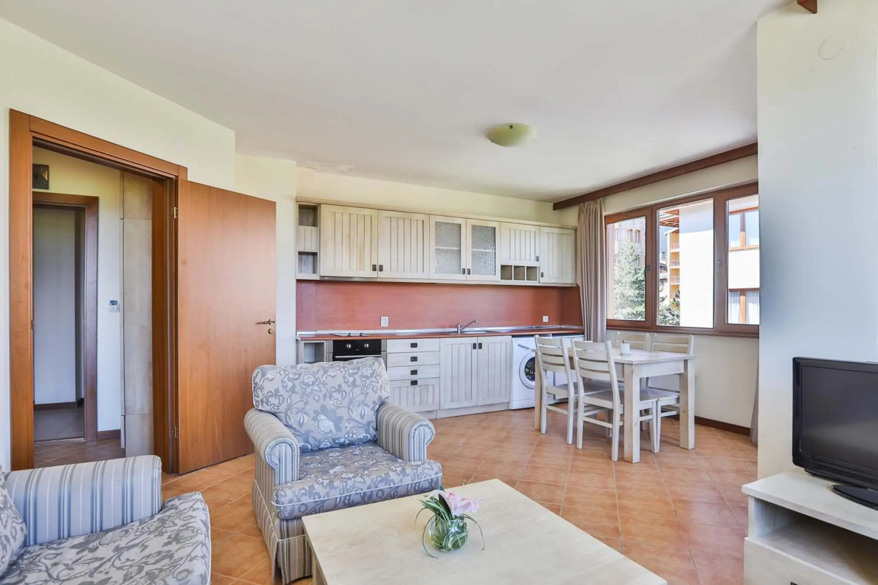 One-Bedroom Apartment with Balcony (2 Adults) in Pirin Golf & Country Club Apartment Complex One-Bedroom Apartment with Balcony (2 Adults) in Pirin Golf & Country Club Apartment Complex