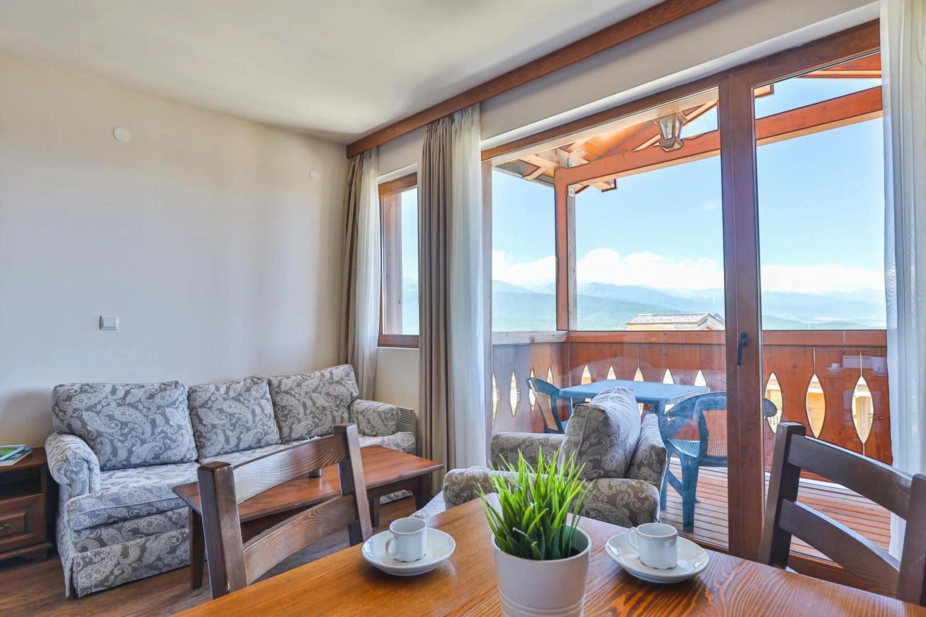 Coffee/tea facilities in Pirin Golf & Country Club Apartment Complex