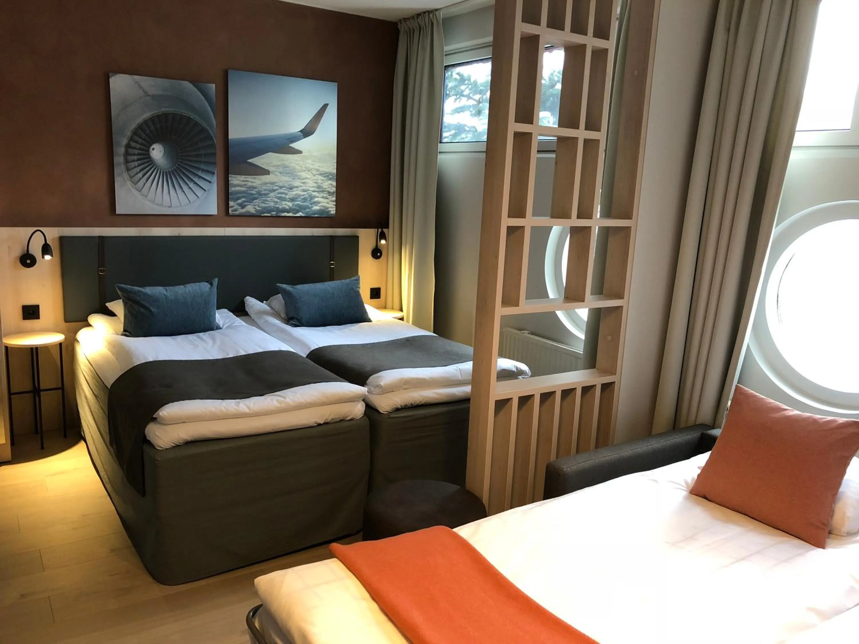 Photo of the whole room, Bed in Pilot Airport Hotel