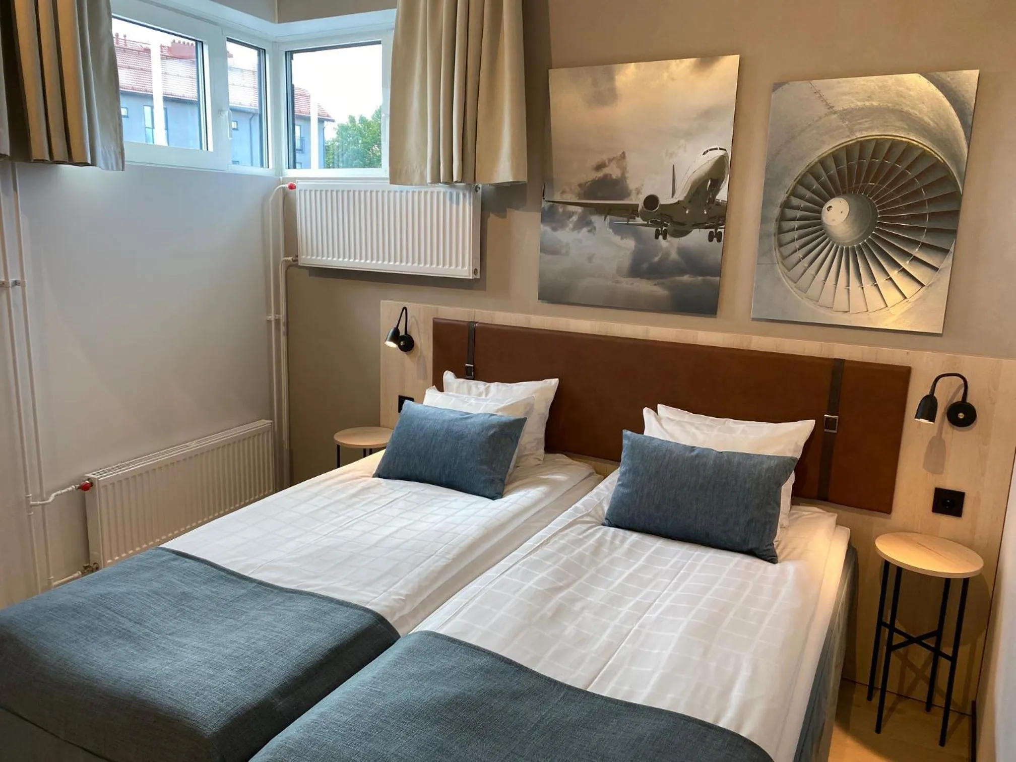 Bedroom, Bed in Pilot Airport Hotel