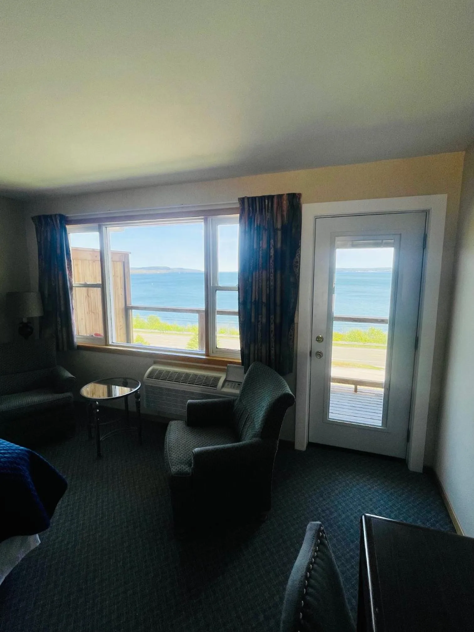 Balcony/Terrace in Admiral Digby Inn Restaurant and Cottages