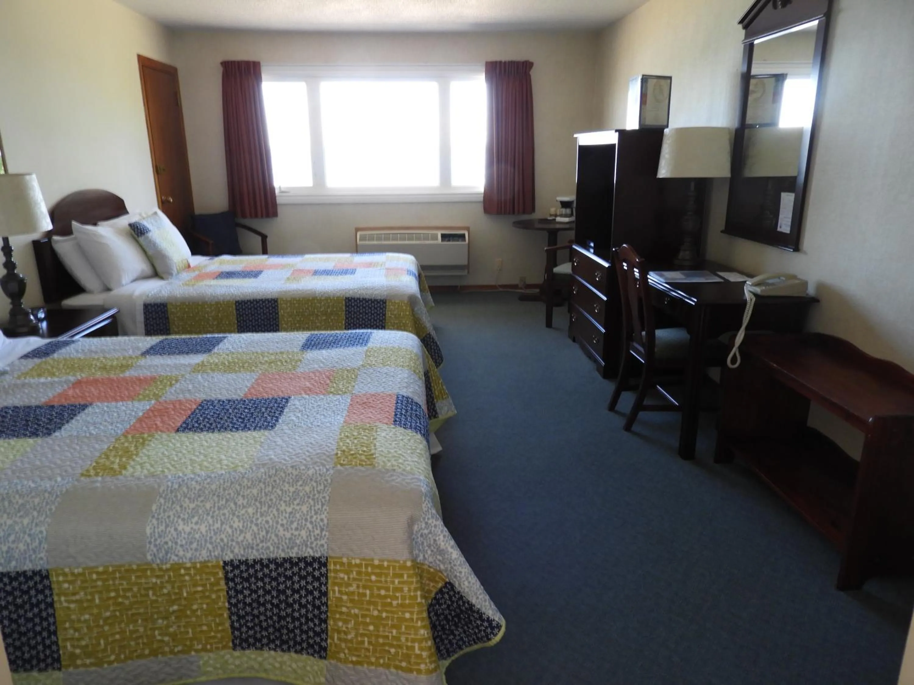 Restaurant/places to eat, Bed in Admiral Digby Inn Restaurant and Cottages