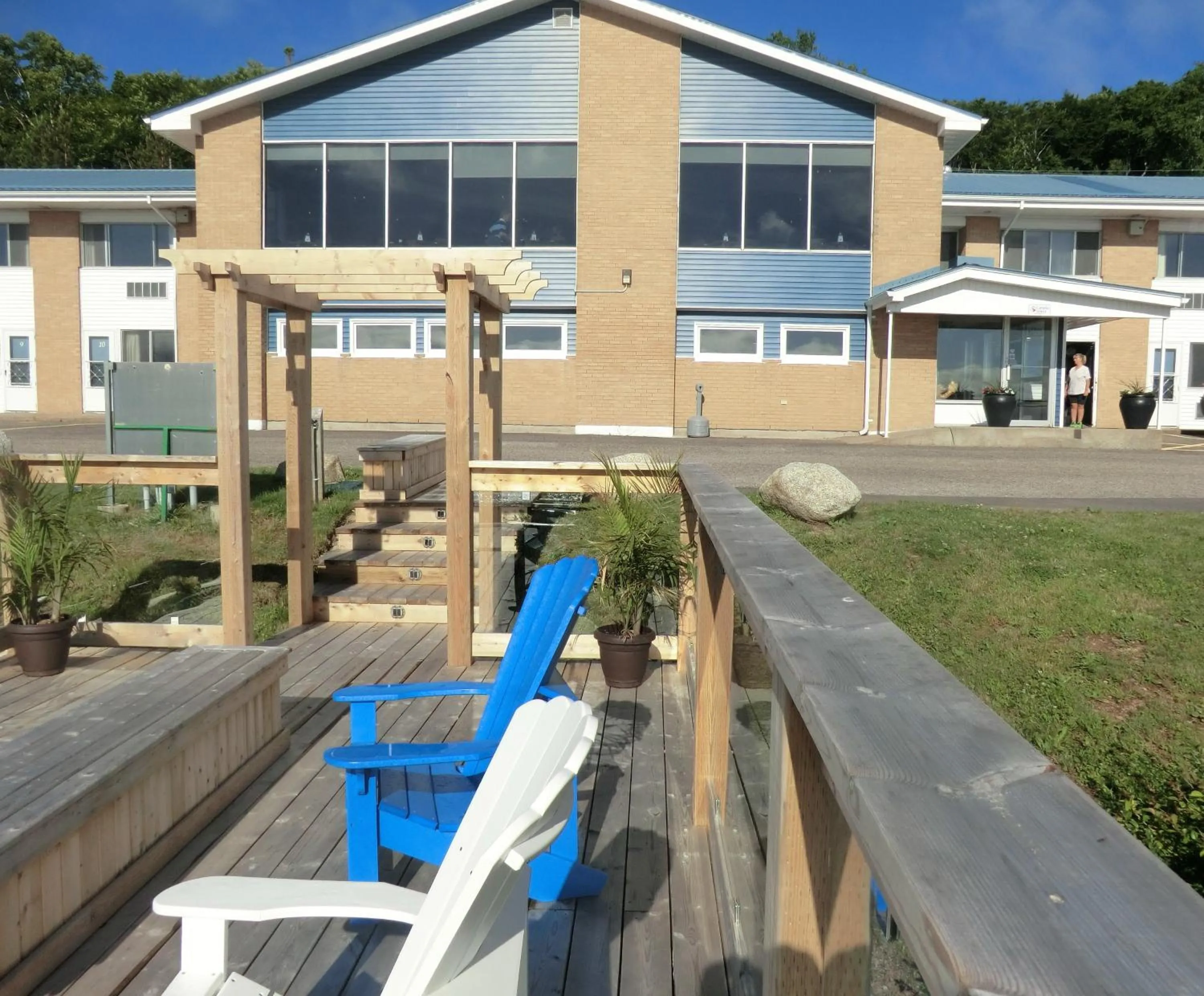 Property building in Admiral Digby Inn Restaurant and Cottages