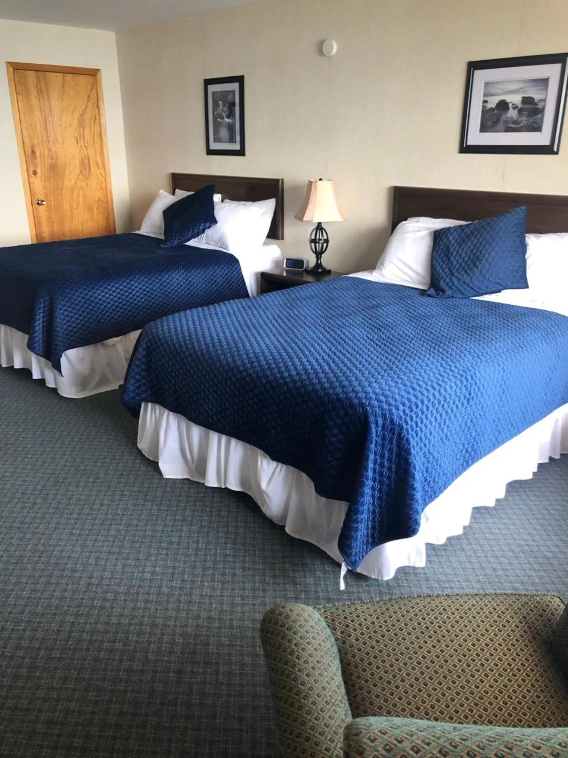 Bedroom, Bed in Admiral Digby Inn Restaurant and Cottages