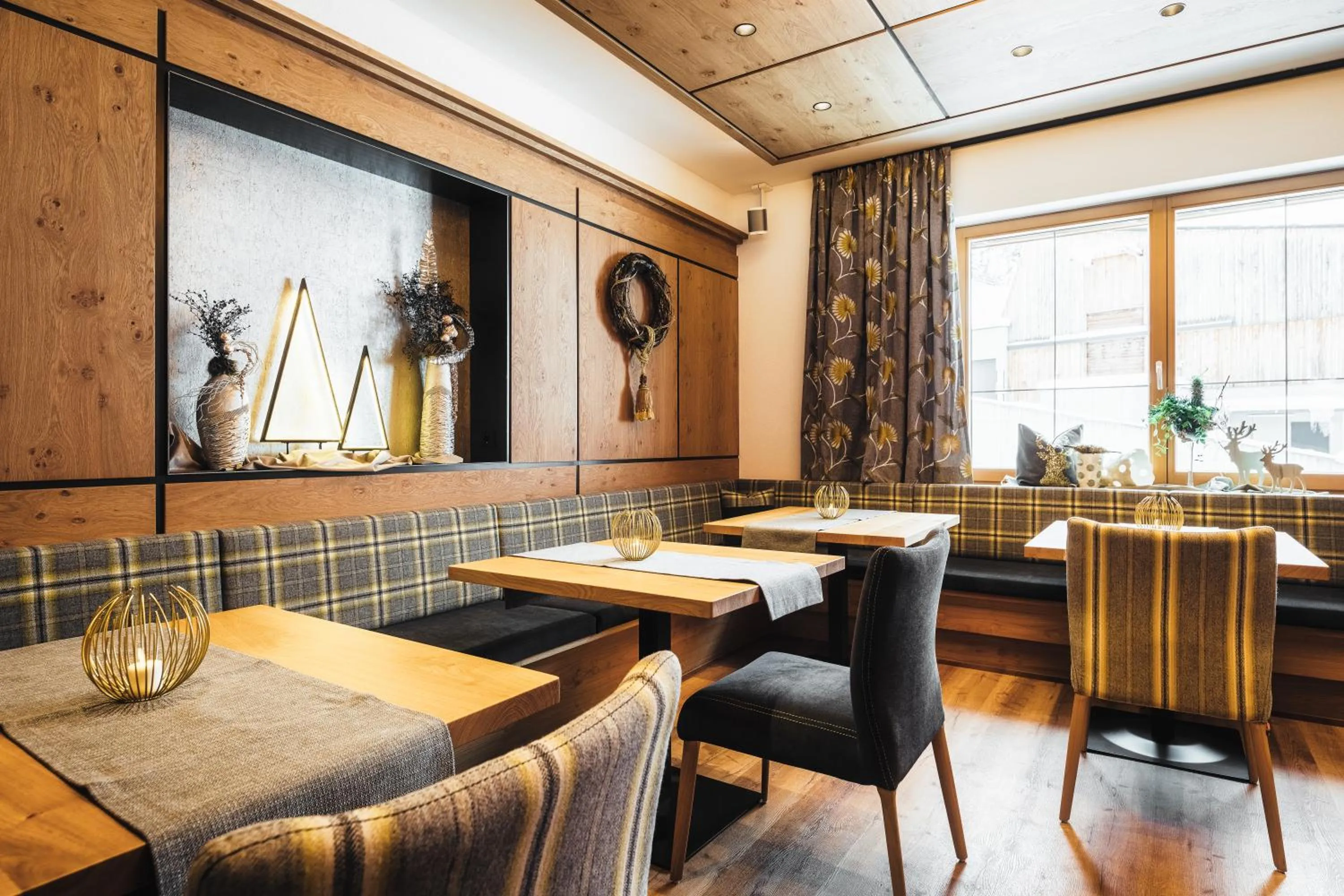 Lounge or bar in Hotel Garni Angela